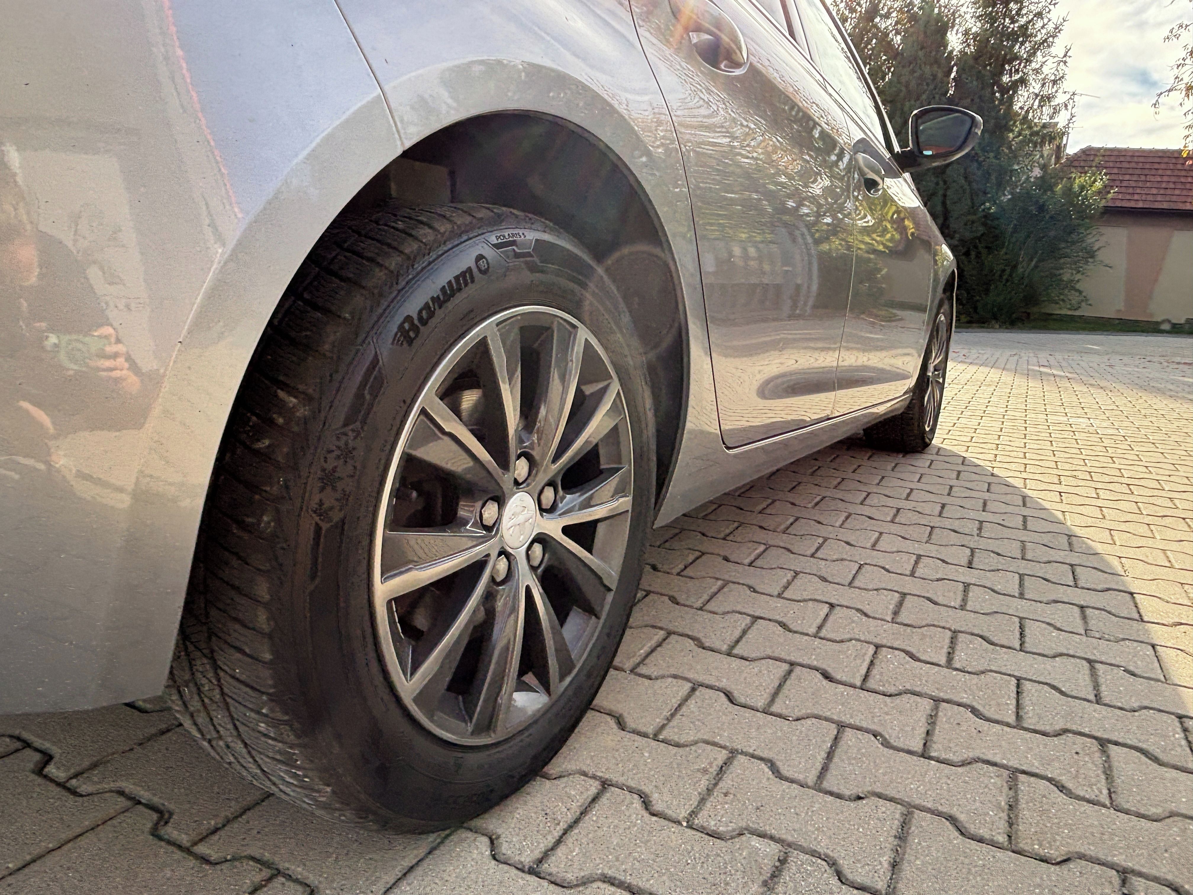 Peugeot 308, 1.6 HDi bez AdBlue! senzory - fotka 6