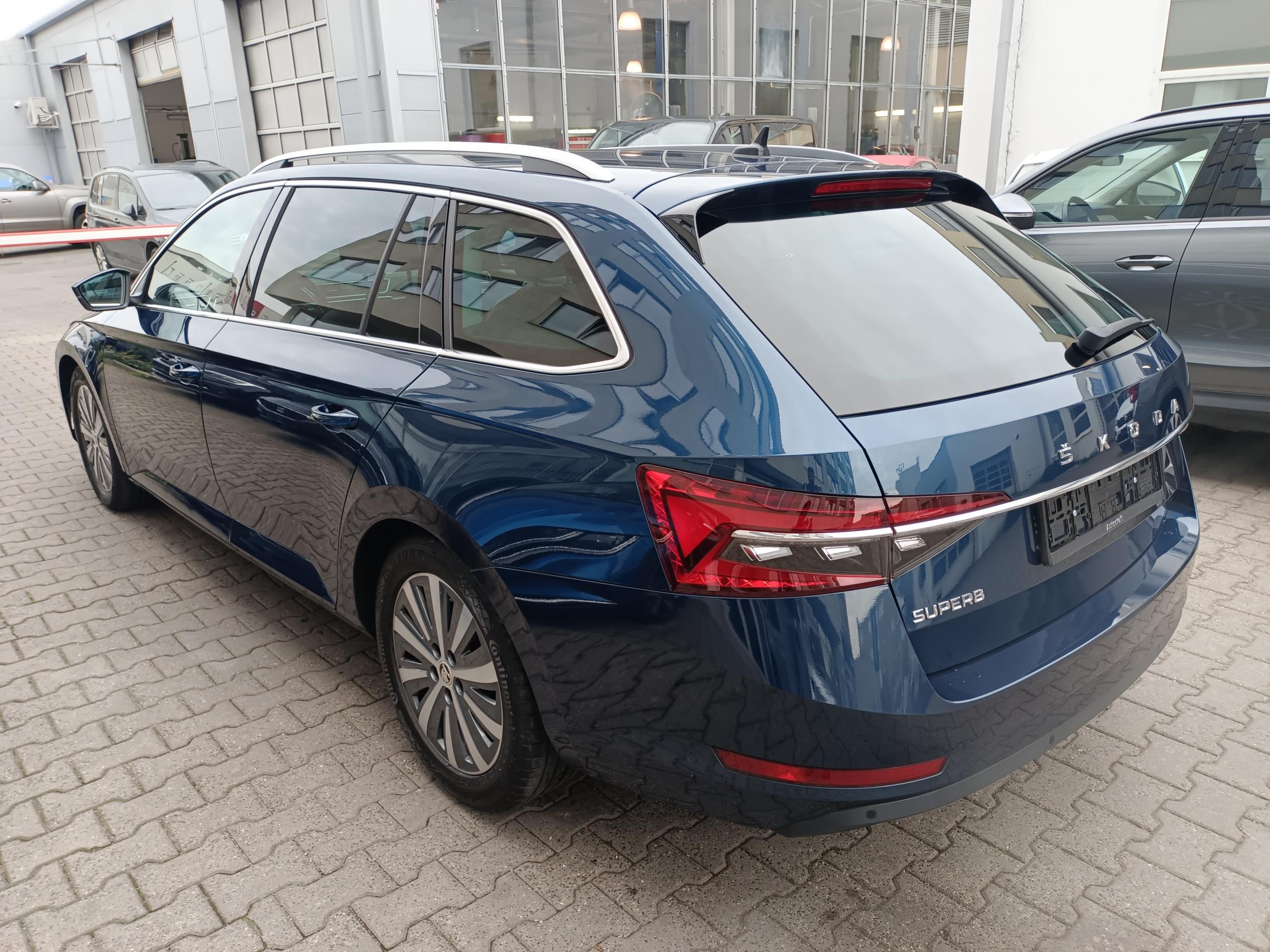 Škoda Superb, 2.0 TDI 147kW DSG / Tažné - fotka 4