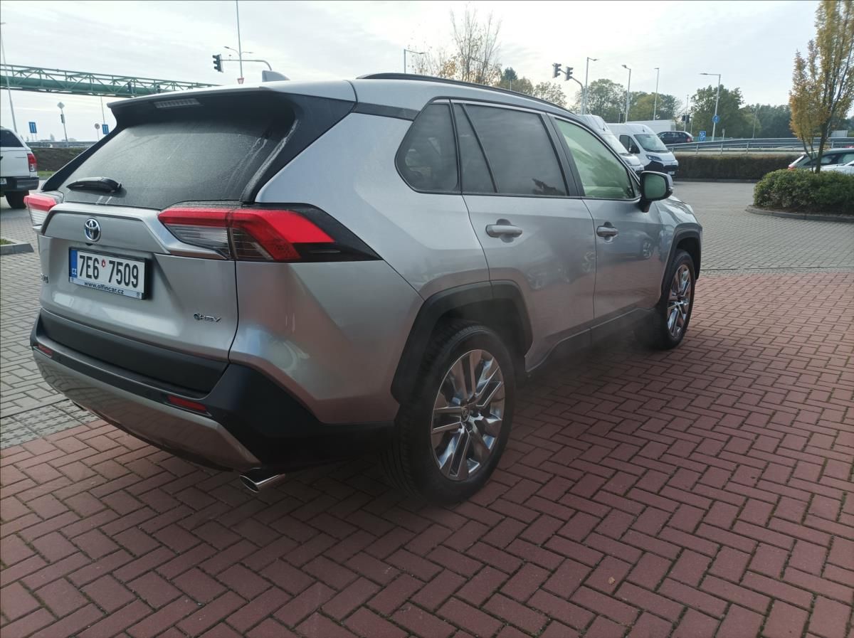 Toyota Rav4, 2,5 Executive - fotka 4