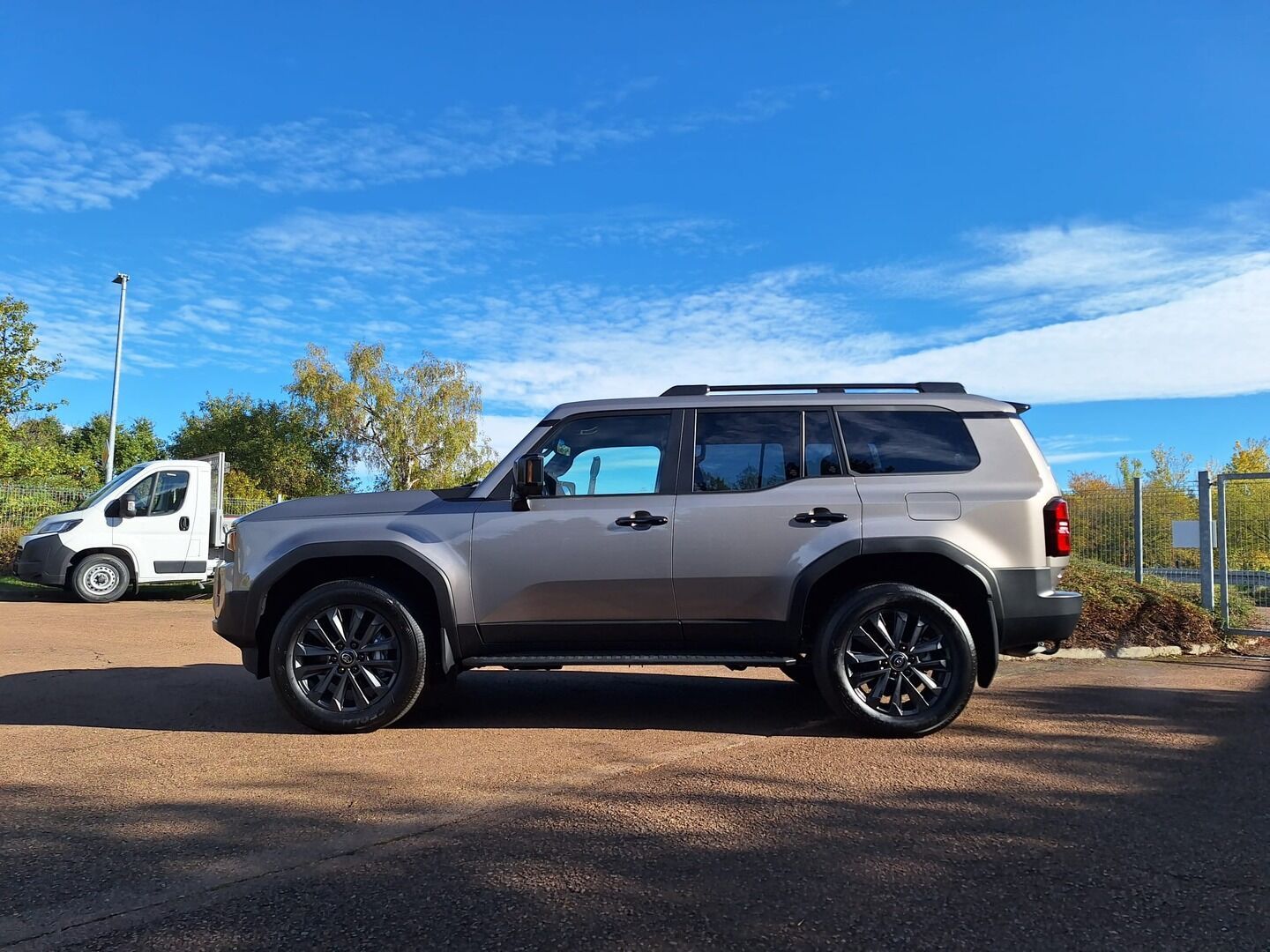 Toyota Land Cruiser, Land Cruiser MY 2027 EXECUTIVE - fotka 2