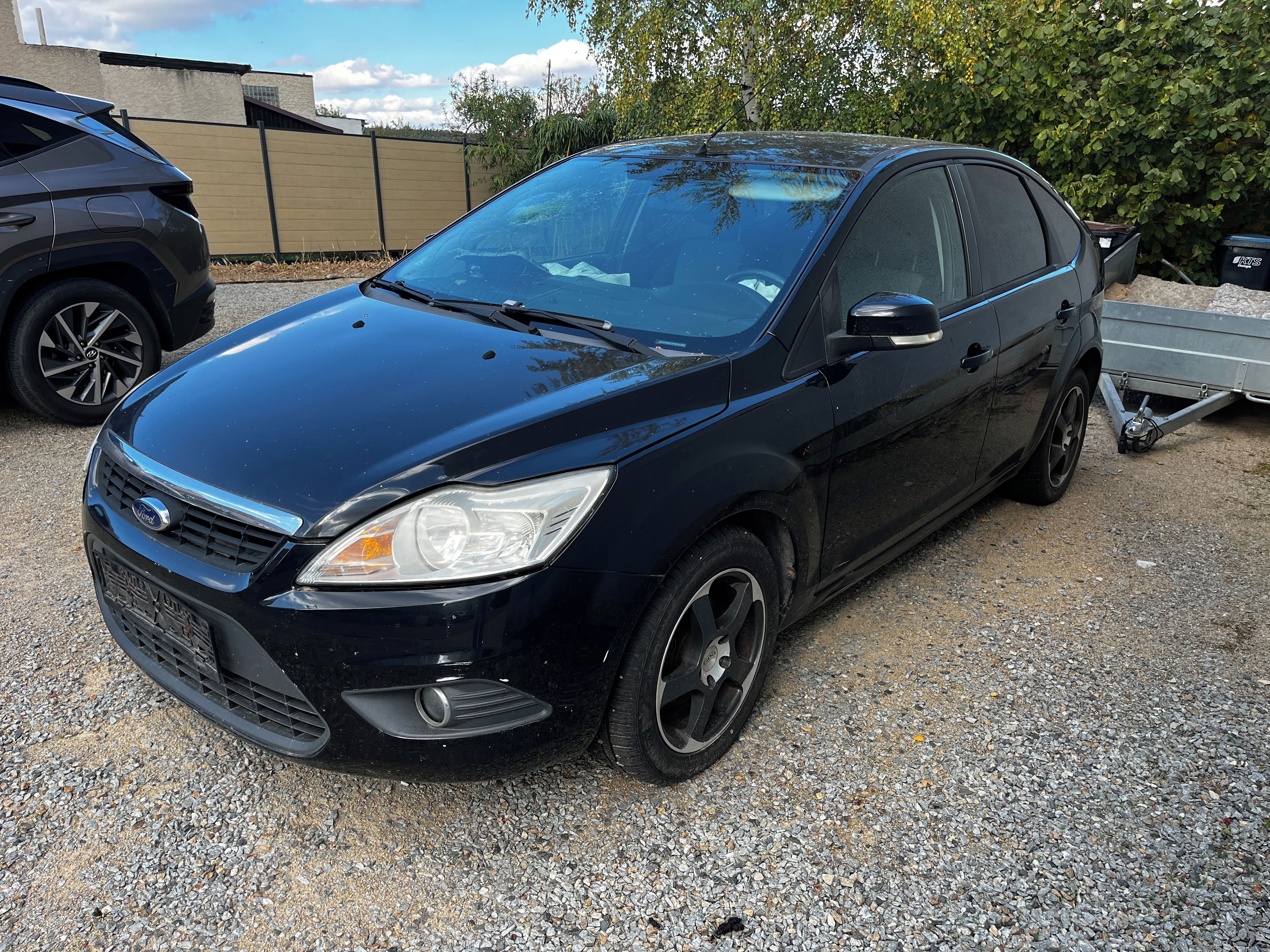 Ford Focus, Bouráno, Bez kola, Motor OK