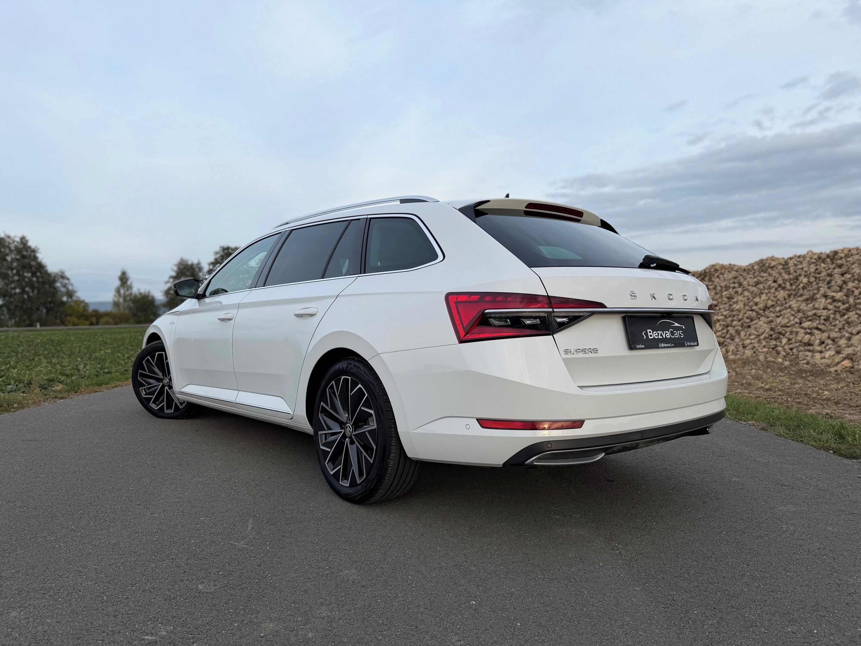 Škoda Superb, Combi 2.0TDI 110kW DSG L&K ČR - fotka 4