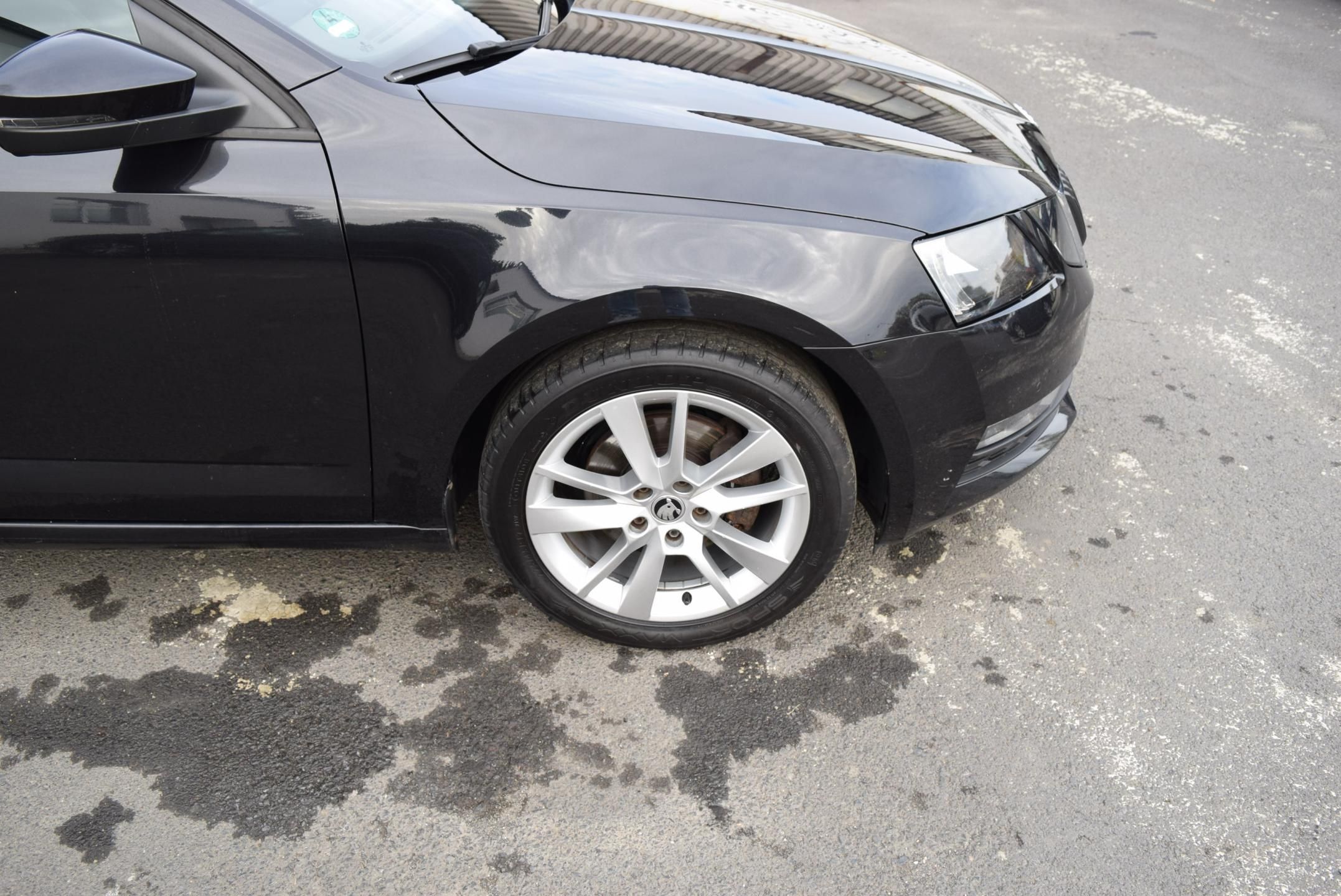 Škoda Octavia, 1.4TSI 110kw AMBITION NAVI APP - fotka 5