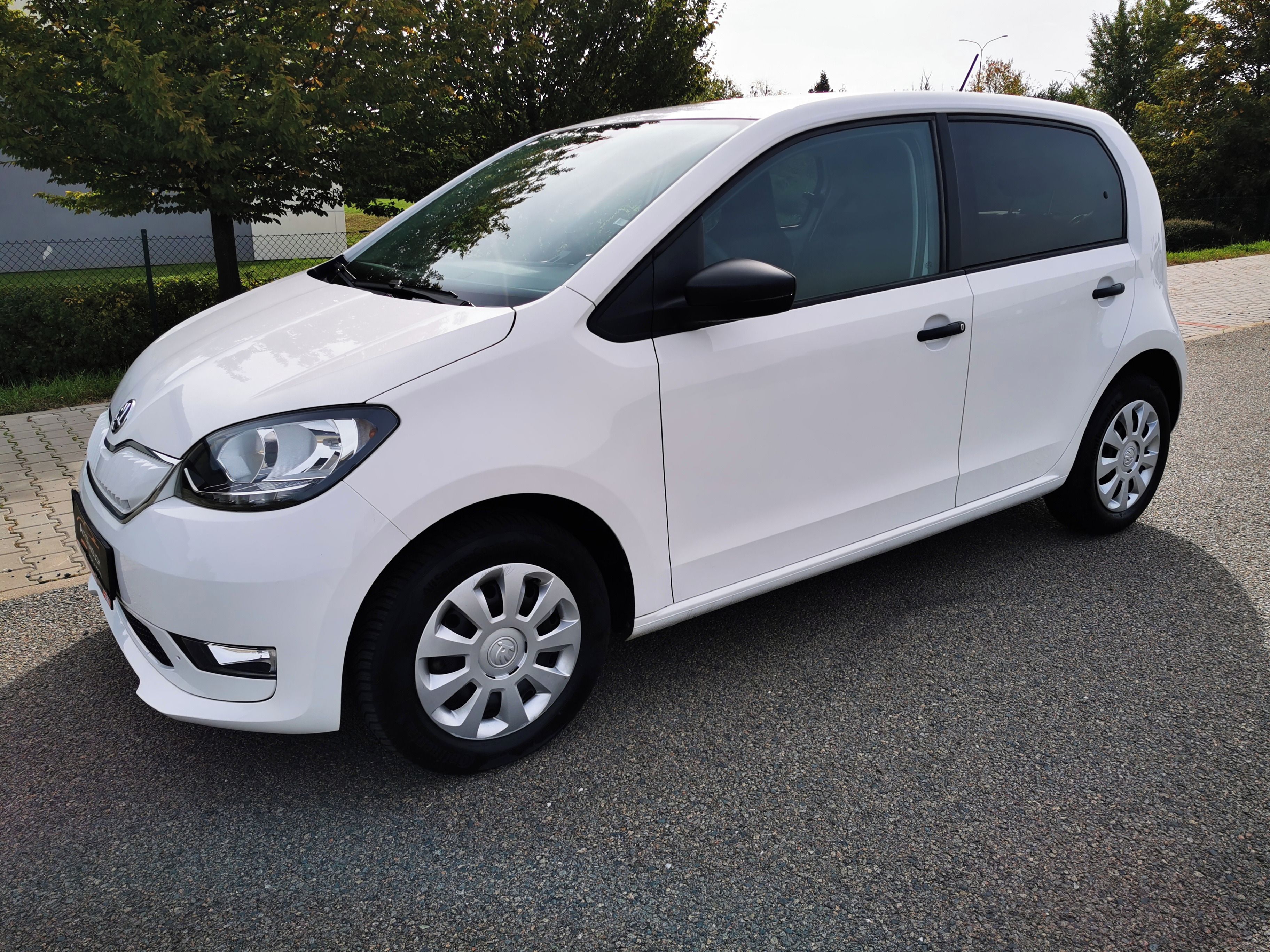 Škoda Citigo, 36KW BATERIE, VELMI PĚKNÝ!! - fotka 2