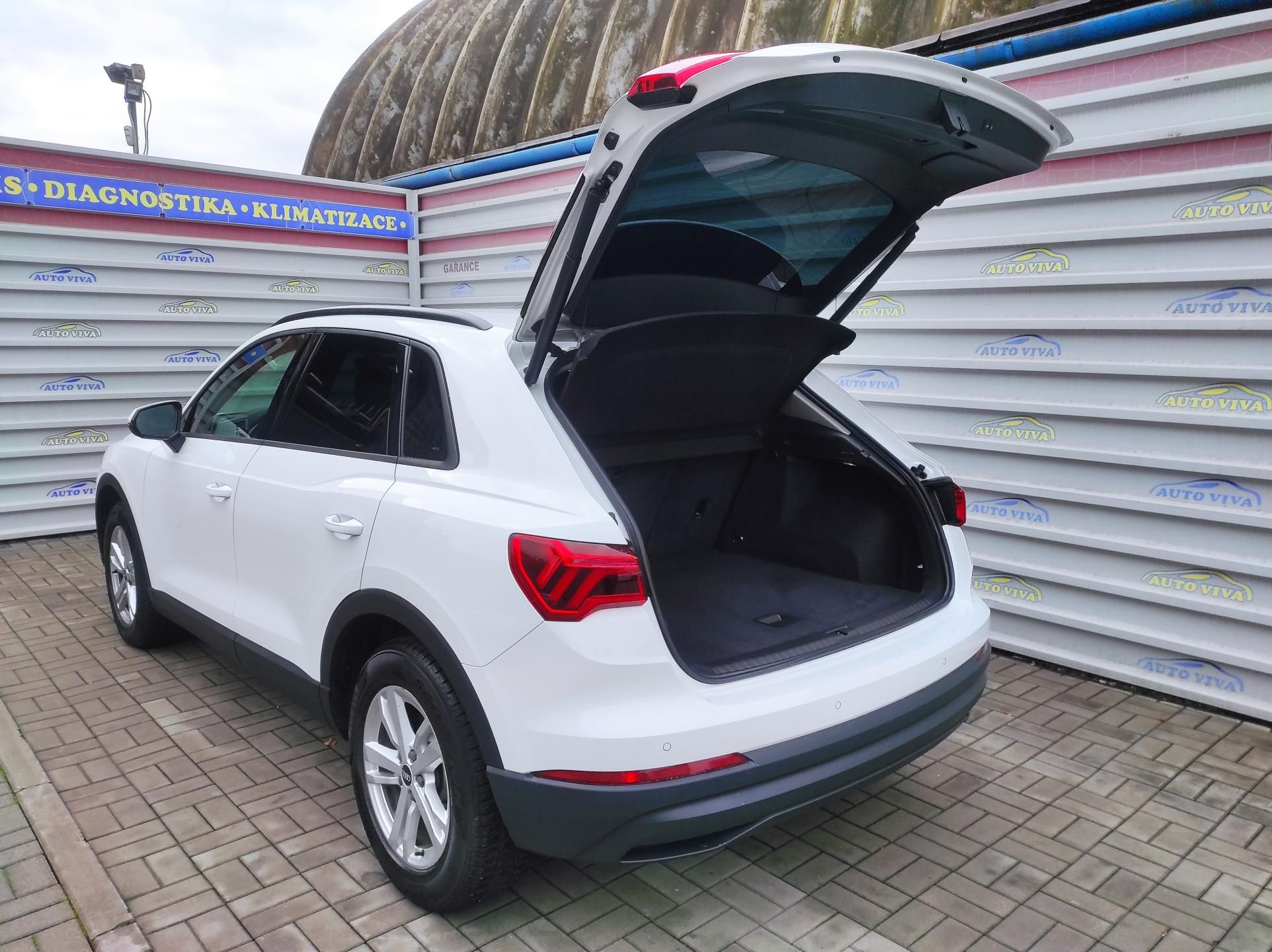 Audi Q3, 1.5 35TFSI S tronic - fotka 4