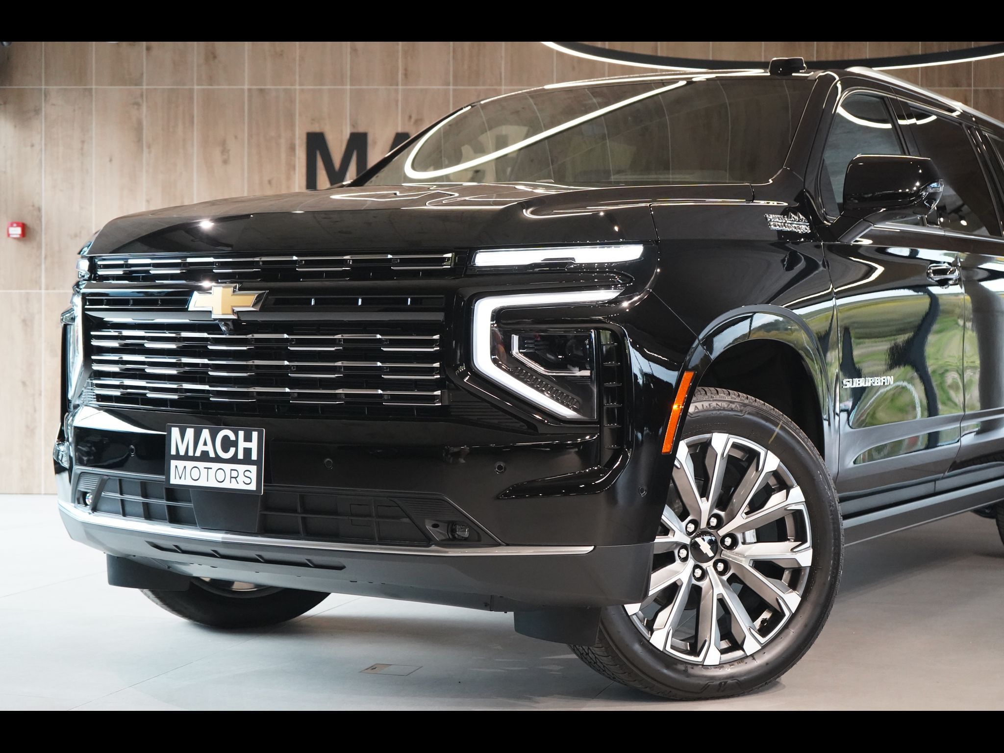 Chevrolet Suburban, 6,2 V8 High Country - fotka 2