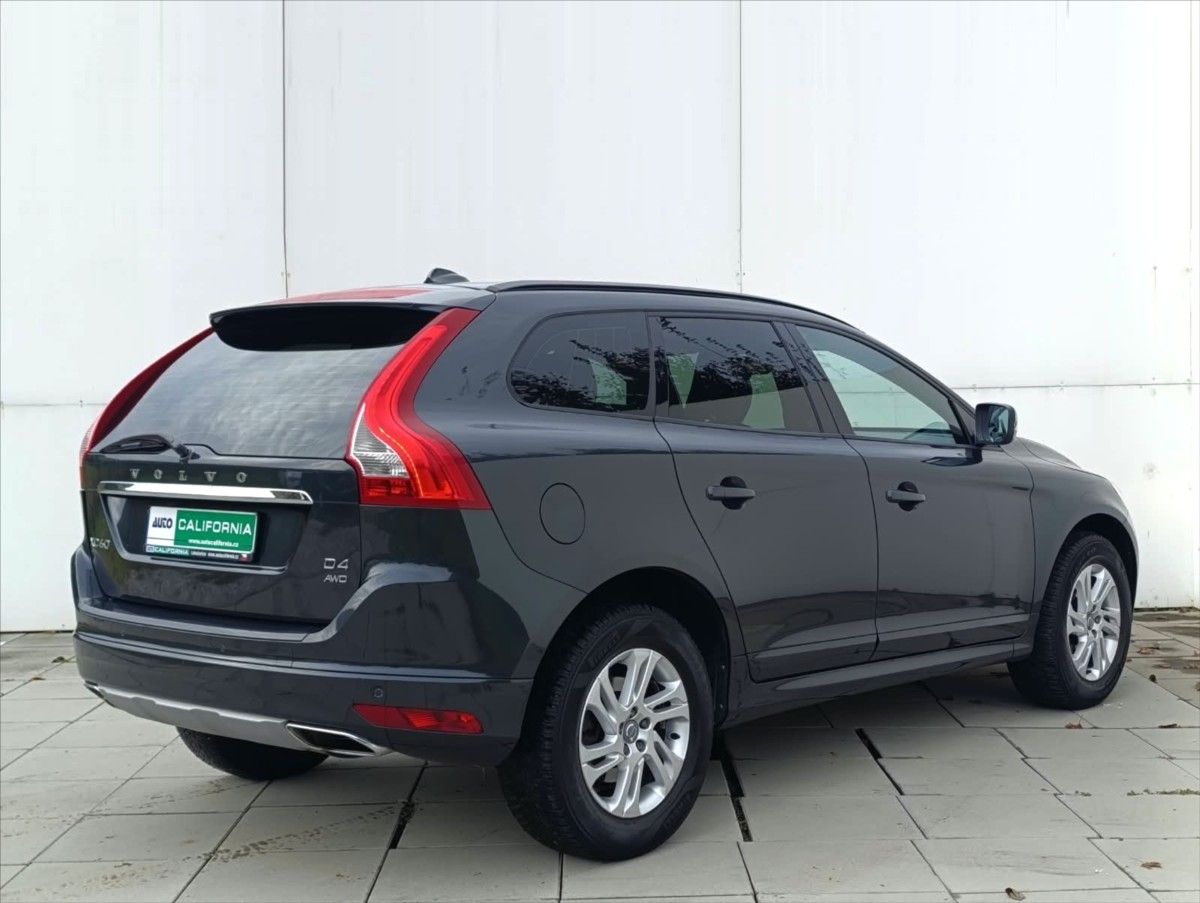 Volvo XC60, 2,4 D4 Automat.4x4,Navi,Kůže, - fotka 6