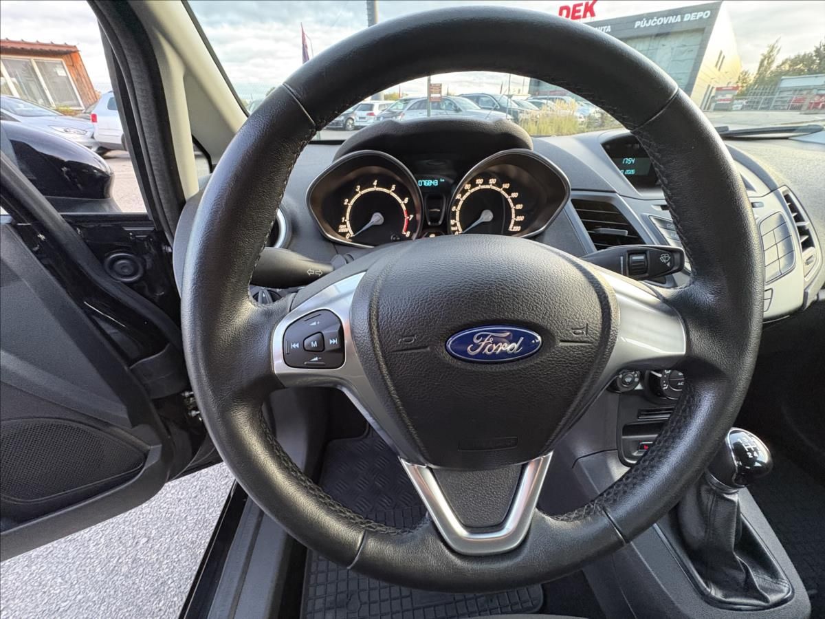Ford Fiesta, 1,2 i 60kW CZ,5Dv,Klima,Výhřev - fotka 5