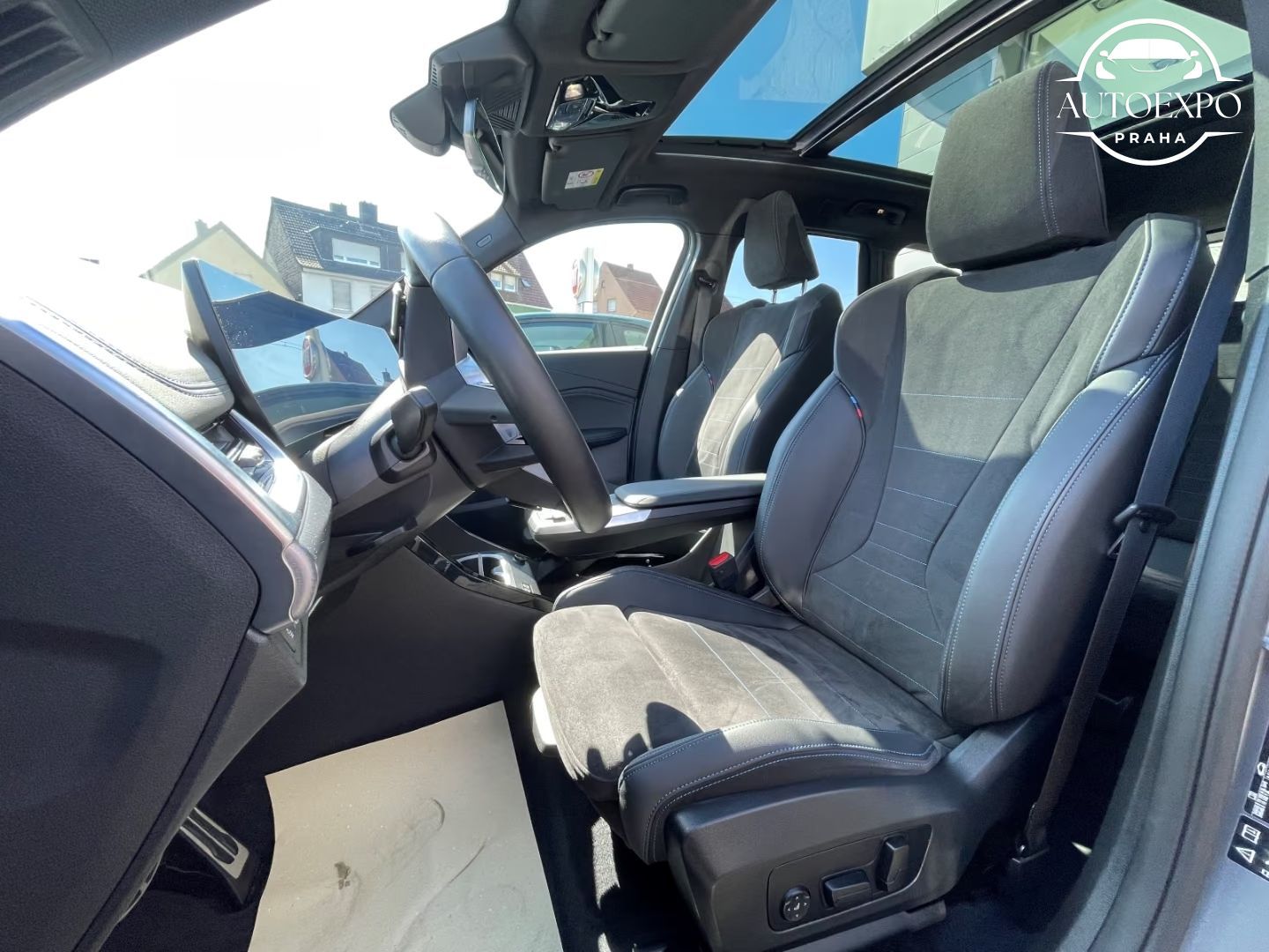 BMW X1, 23D xD M-SPORT*PANORAMA - fotka 6