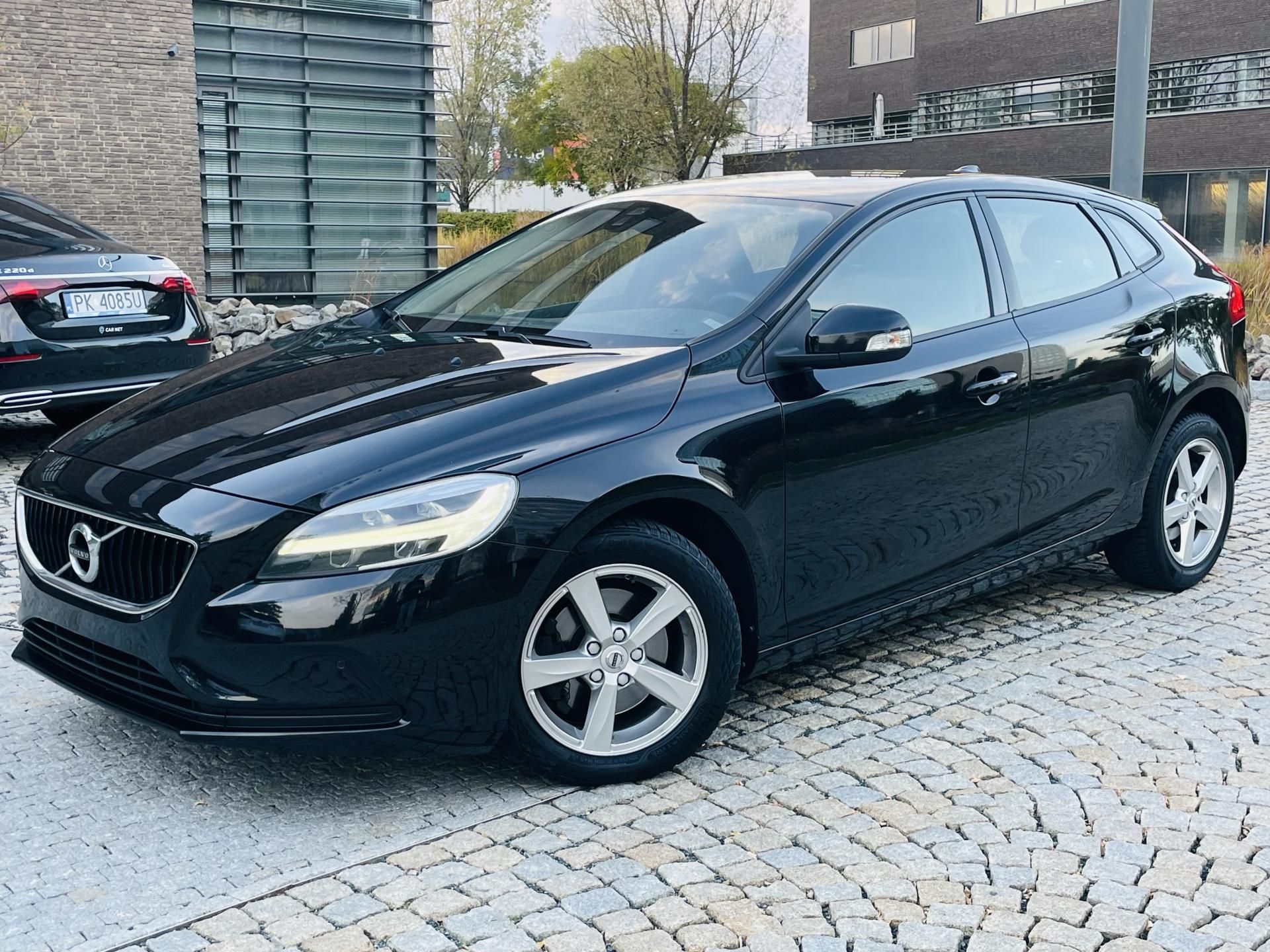 Volvo V40, 2.0i MANUÁL 1.MAJITEL SENZORY - fotka 3