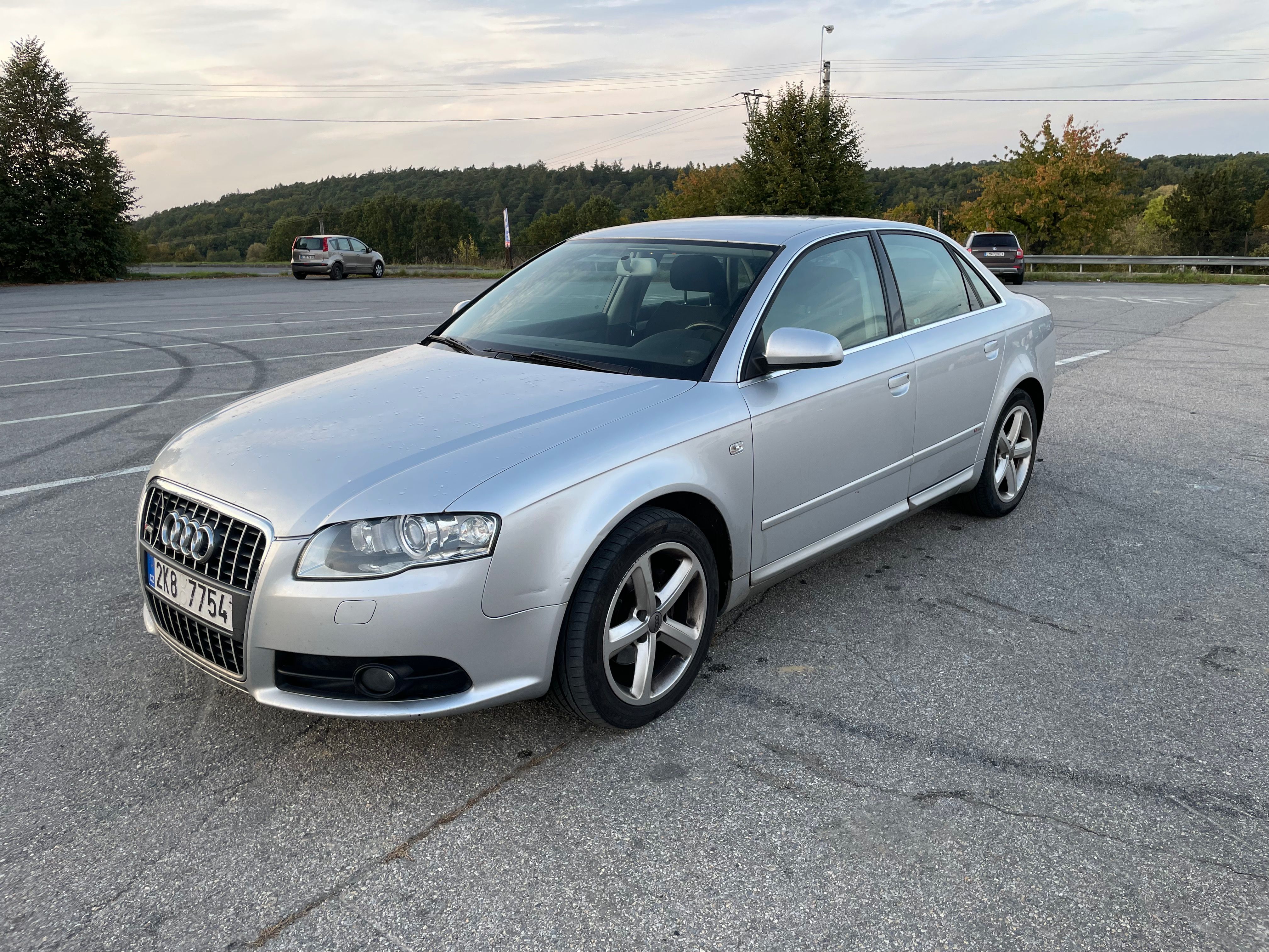 Audi A4, Audi A4 2.0 TDI 103 kW, S line - fotka 3