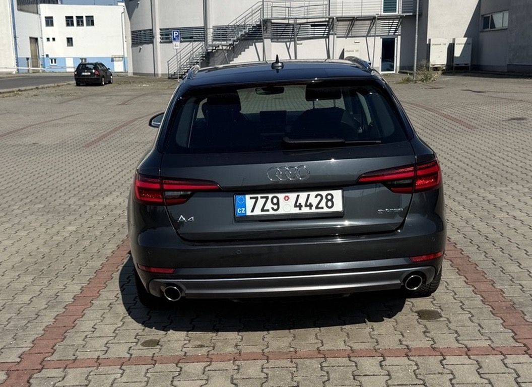 Audi A4 Avant, 2.0 TFSI G-tron - fotka 3