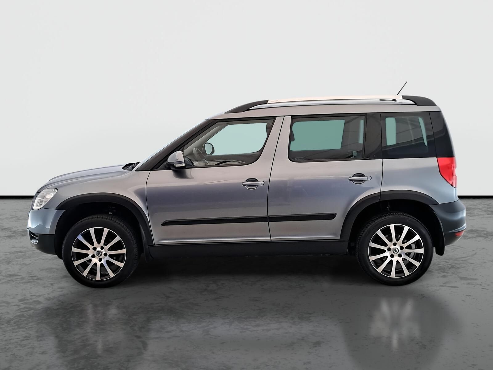 Škoda Yeti, 1.4 TSI, Serv.kniha - fotka 3