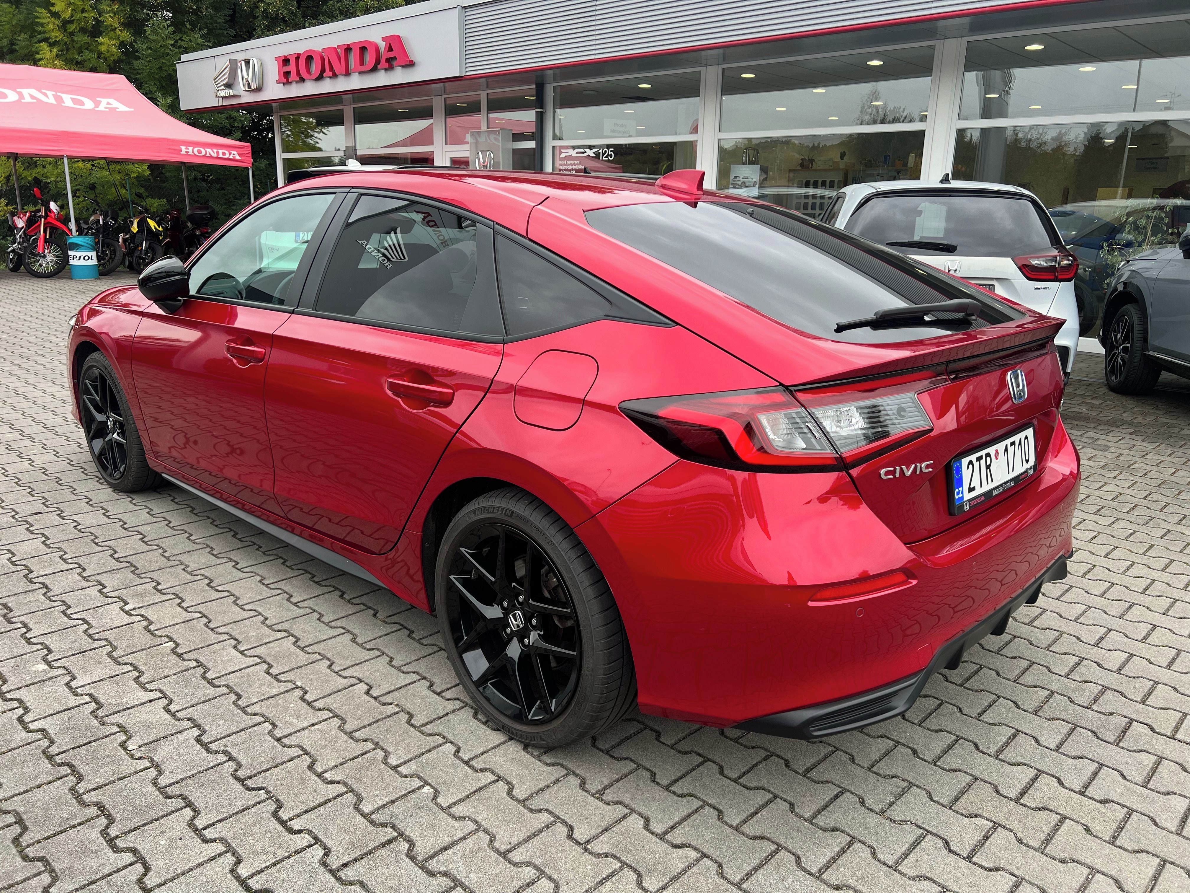 Honda Civic, 2,0 e:HEV Sport, 1.majitel, ČR - fotka 6