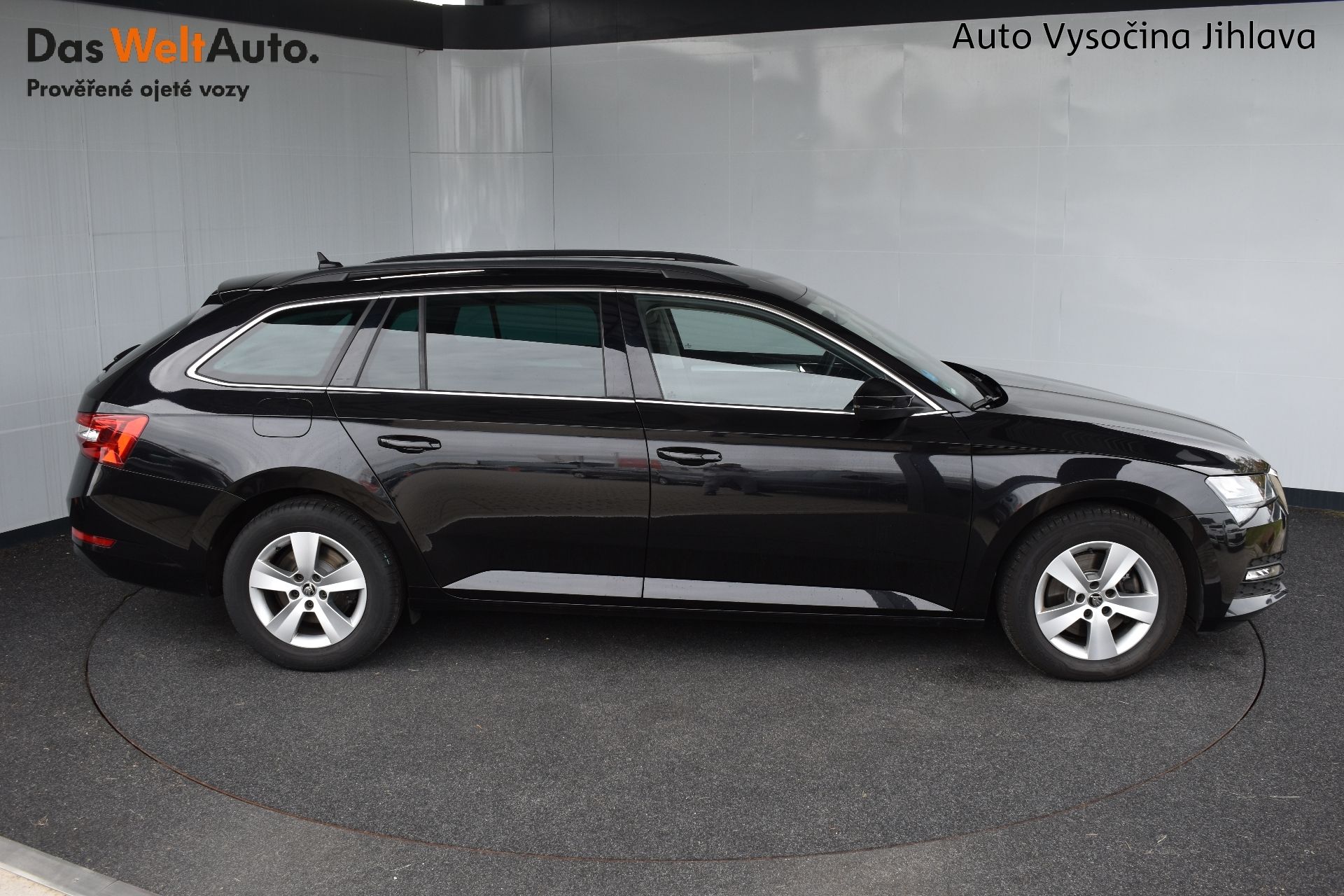 Škoda Superb, 2.0TDI 110kW DSG tažné - fotka 6