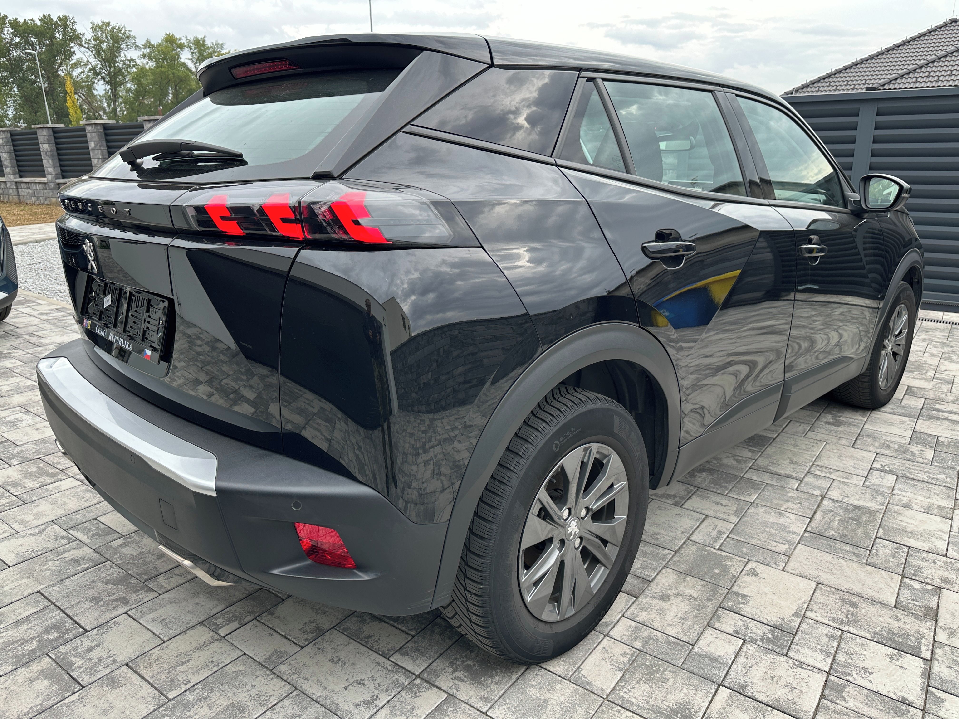 Peugeot 2008 - fotka 6