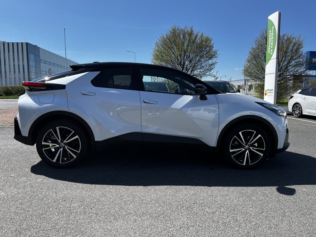 Toyota C-HR, 2.0 Plug-in Hybrid Executive - fotka 3