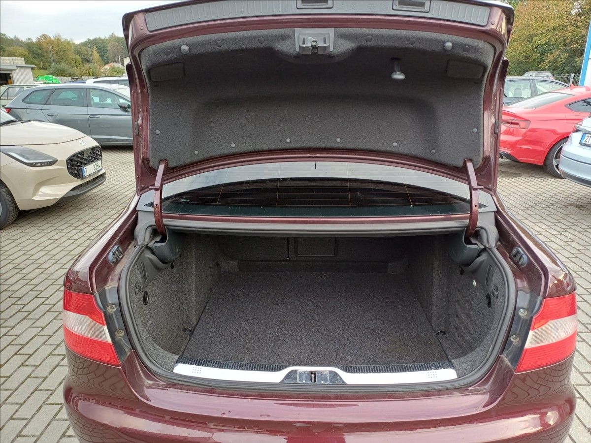 Škoda Superb, 2,0 TDI 103 kW Ambition - fotka 6