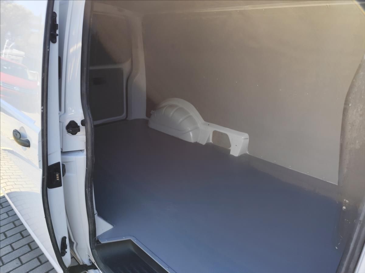 Volkswagen Transporter, 2.0TDI 84KW LONG AC ZIMNÍ PNEU - fotka 4