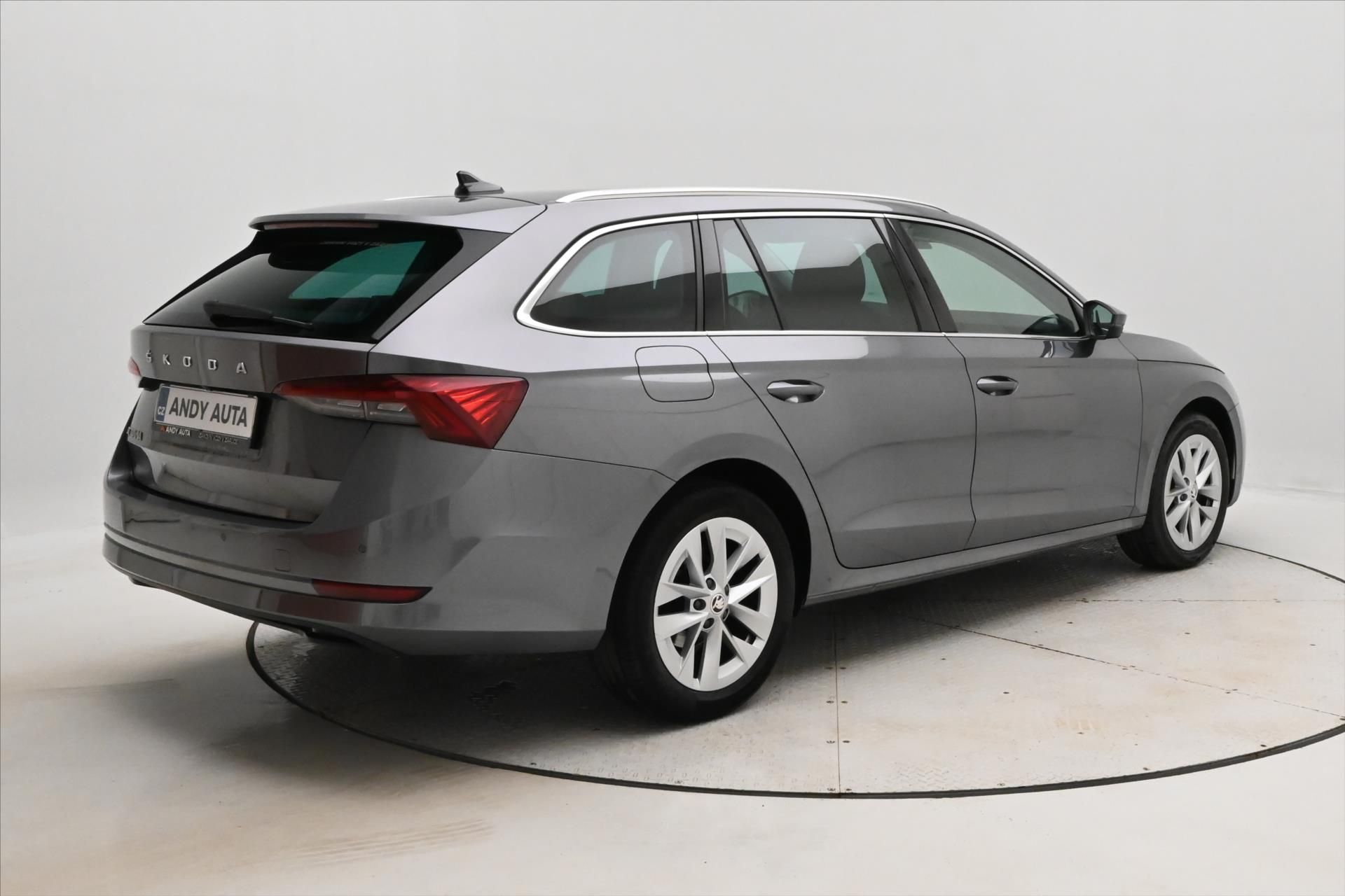 Škoda Octavia, 2,0 TDI 110 kW DSG Style Záruk - fotka 5