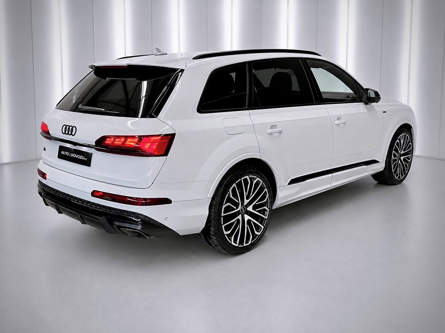 Audi Q7, 60 TFSI e QUATTRO HYBRID - fotka 6