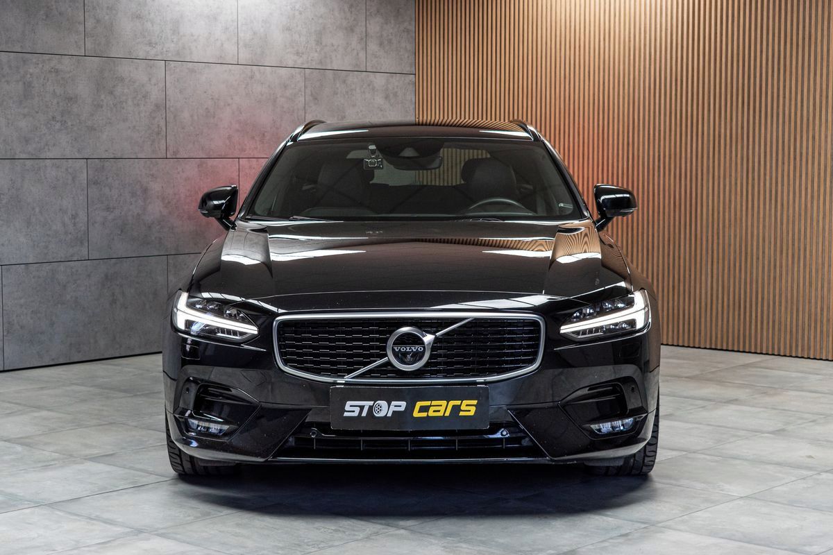 Volvo V90, D5 AWD R-DESIGN*HARMAN/KARDON* - fotka 2