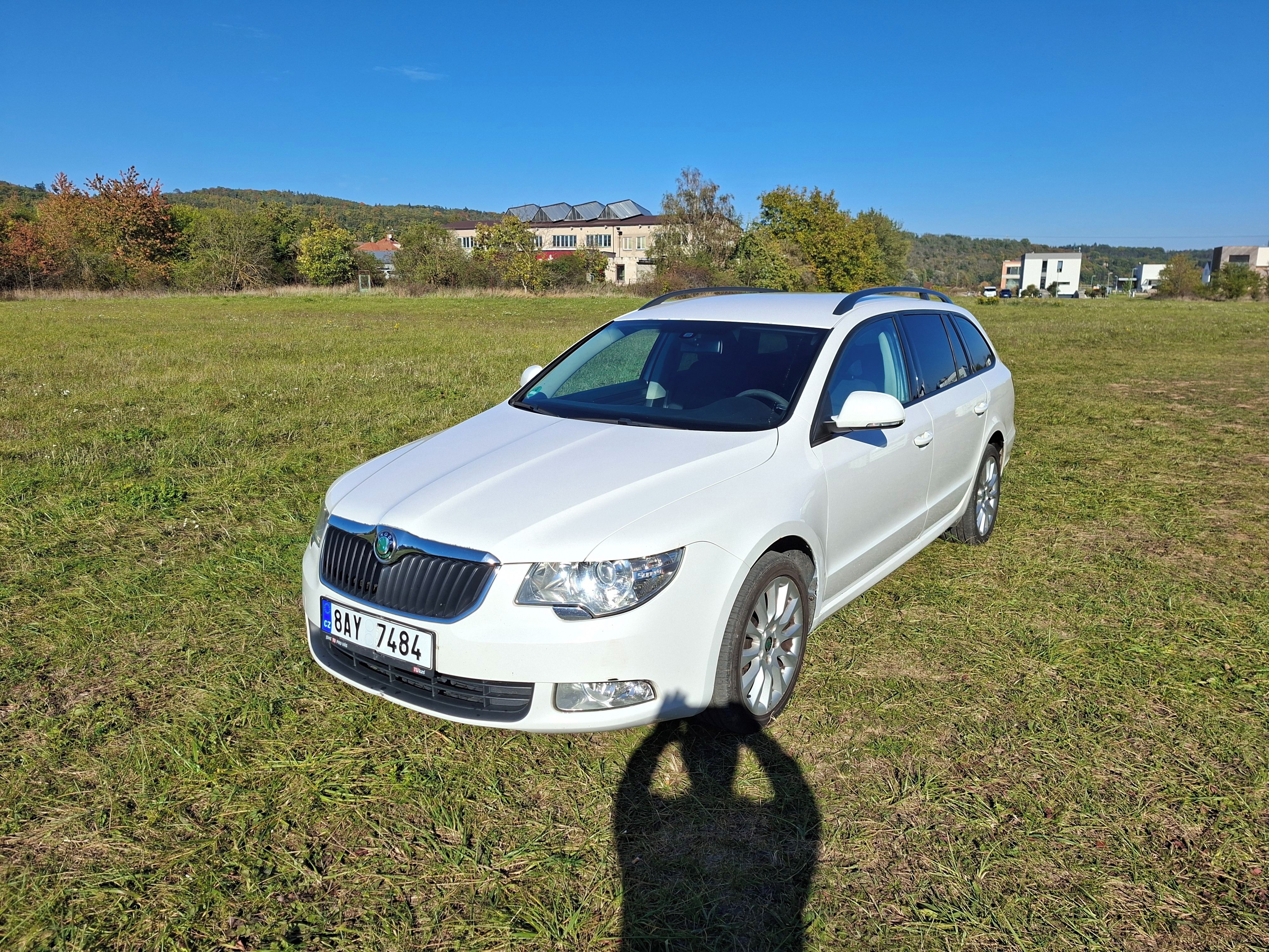 Škoda Superb, 2.0 tdi - fotka 2