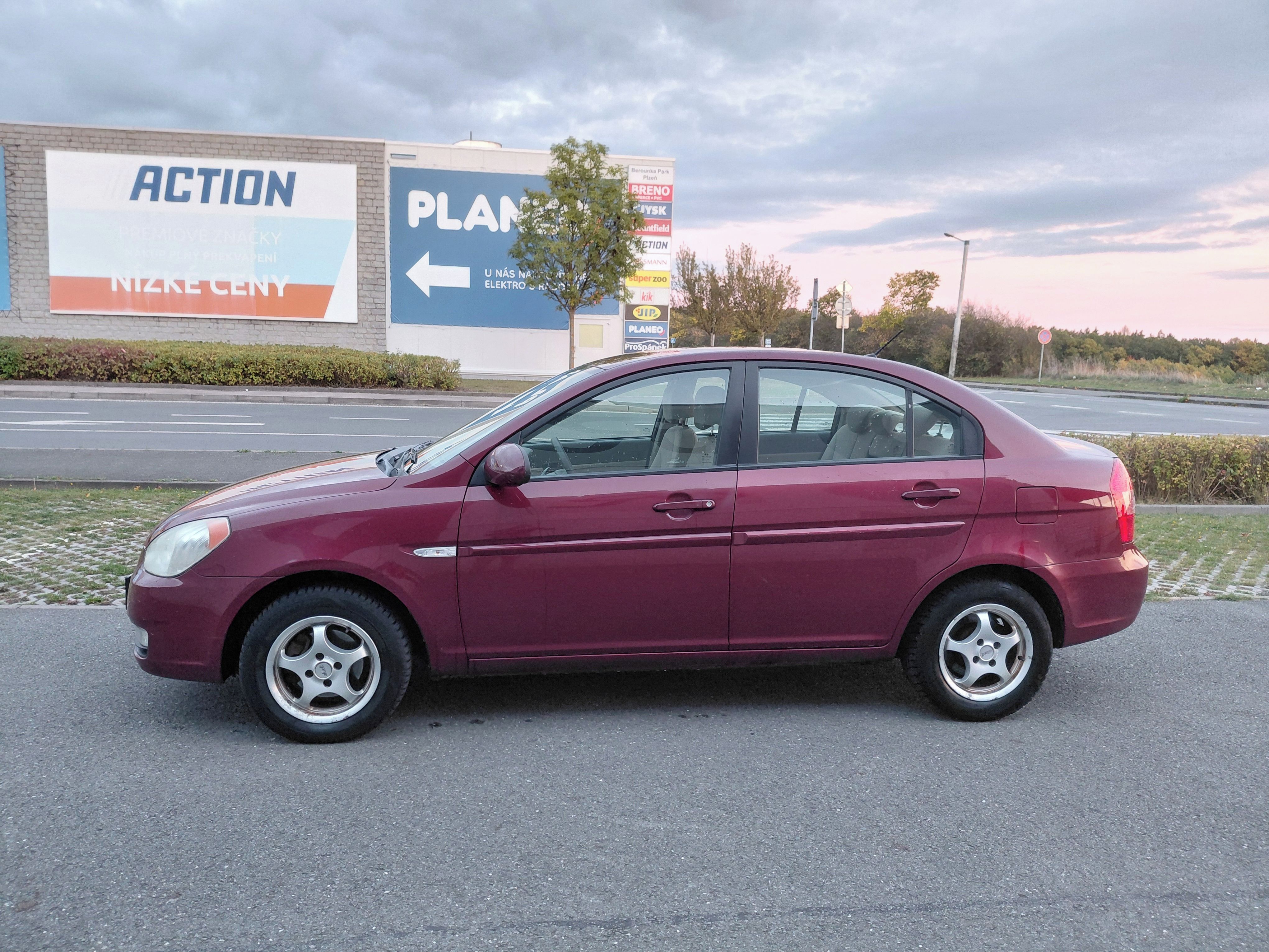 Hyundai Accent, 1.5CRDI 81KW 2.MAJ SPOLEHLIVÉ - fotka 4