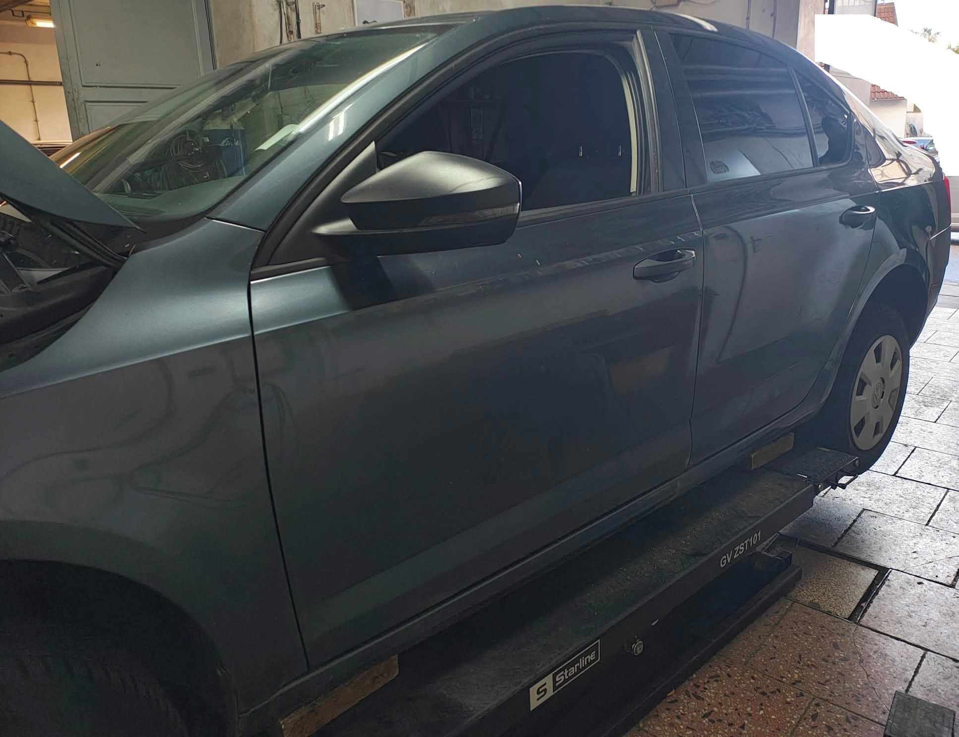 Škoda Octavia, Škoda Octavia III motor KO - fotka 4