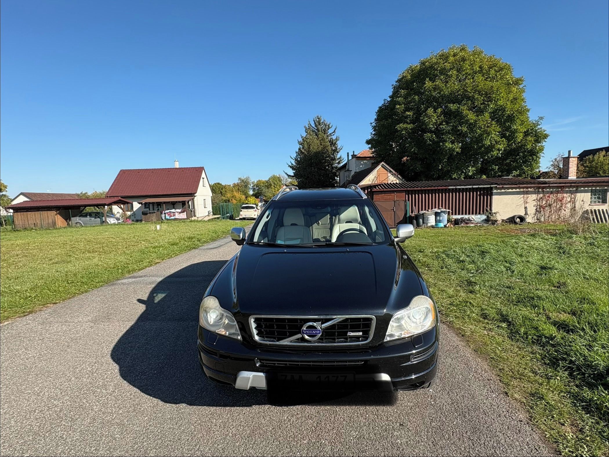 Volvo XC90, 2.4 D5 AWD R-Design - fotka 4