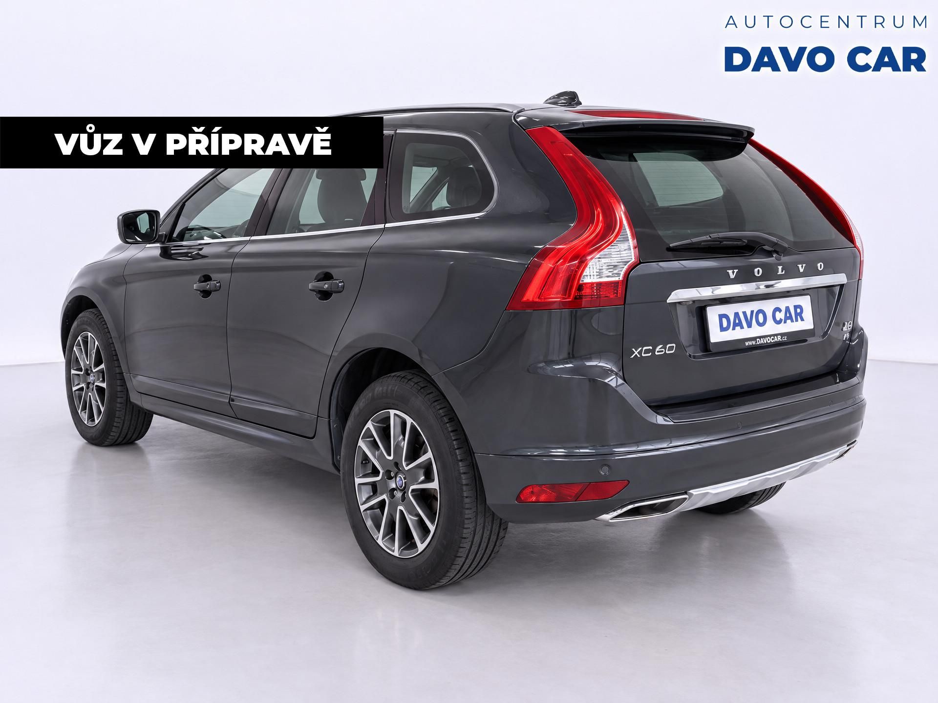 Volvo XC60, 2,4 D5 158kW AWD Aut. Momentum - fotka 4