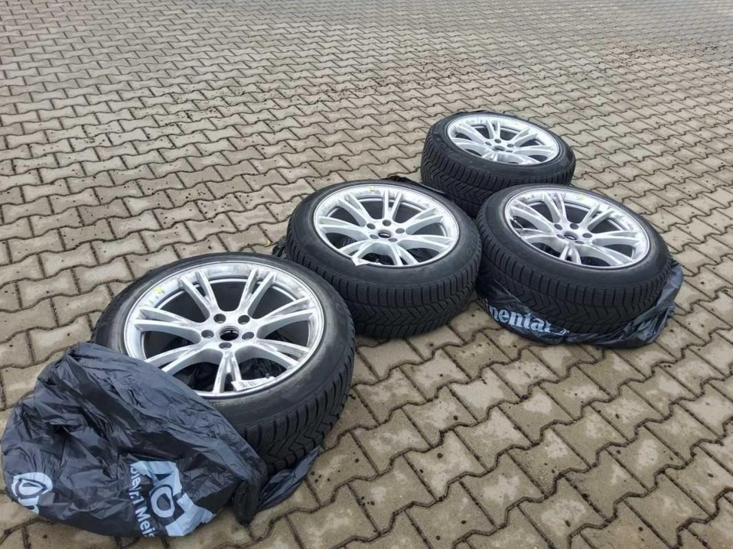 Tesla Model Y, LONG RANGE DUAL MOTOR 95,0% - fotka 3