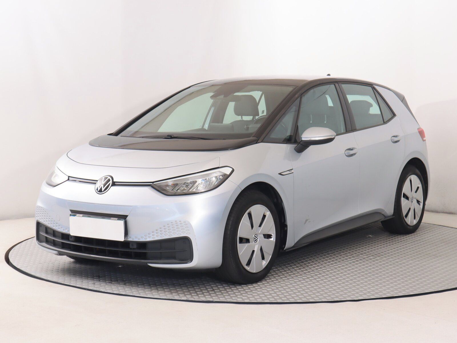Volkswagen ID.3, 1st (62 kWh), SoH 90%, Life - fotka 2
