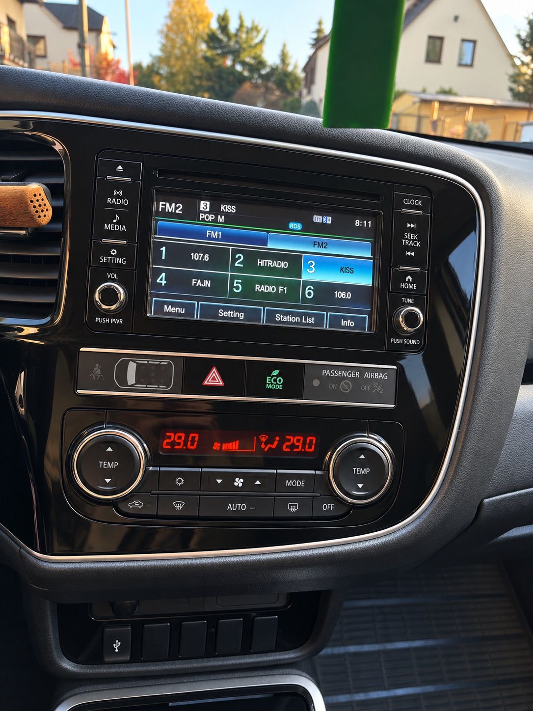 Mitsubishi Outlander, MITSUBISHI OUTLANDER 2.0 BENZÍ - fotka 2