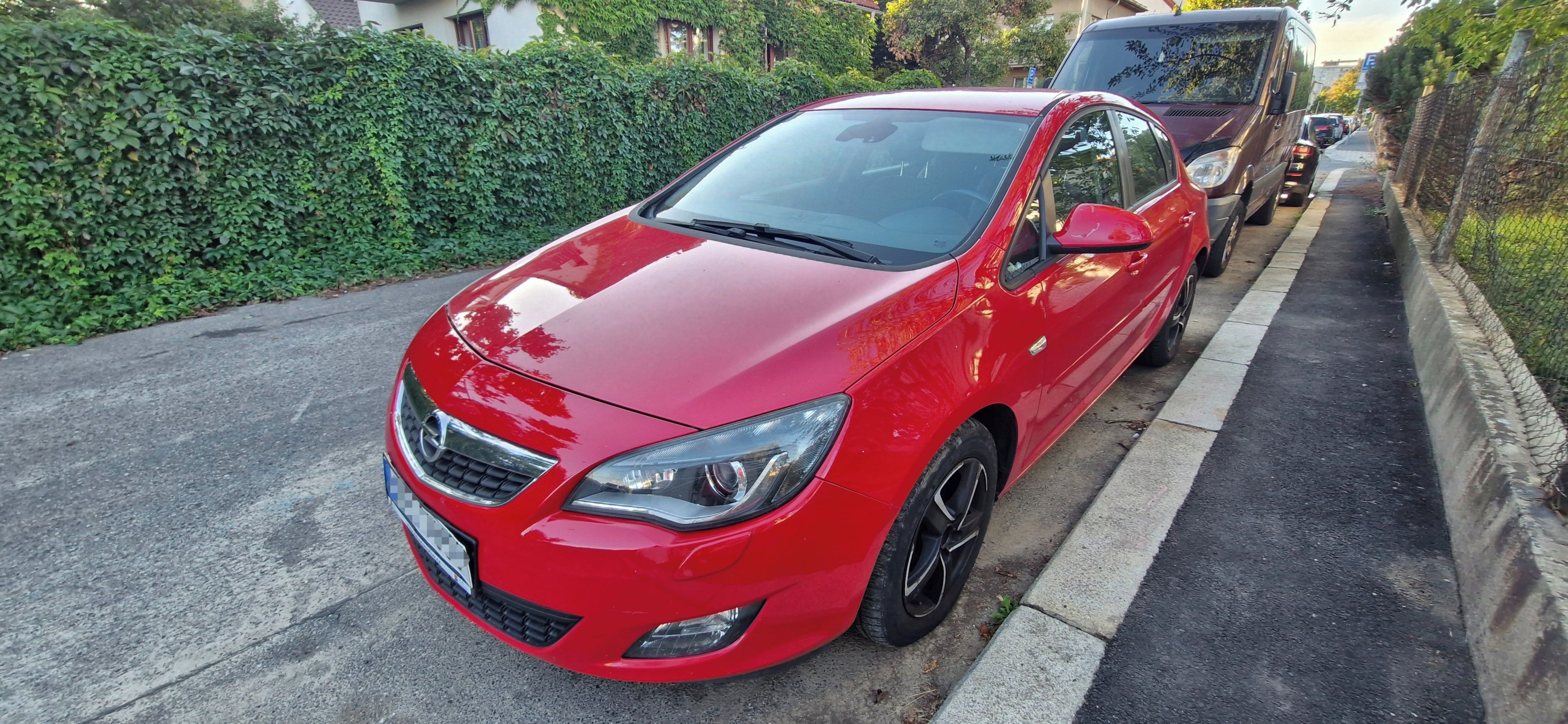 Opel Astra, 1.3 DT- skvělá výbava - fotka 2