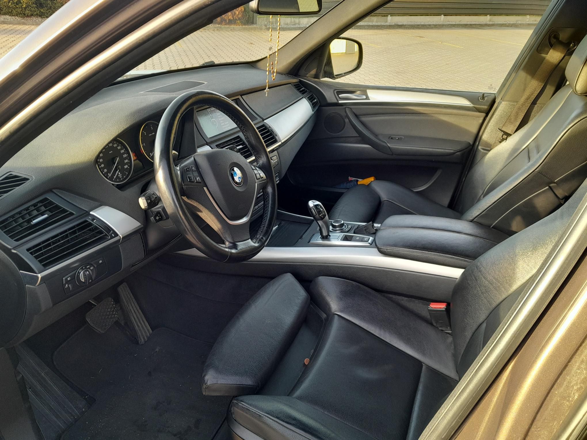 BMW X5, r.v. 2012, objem 2.933 225kw - fotka 6