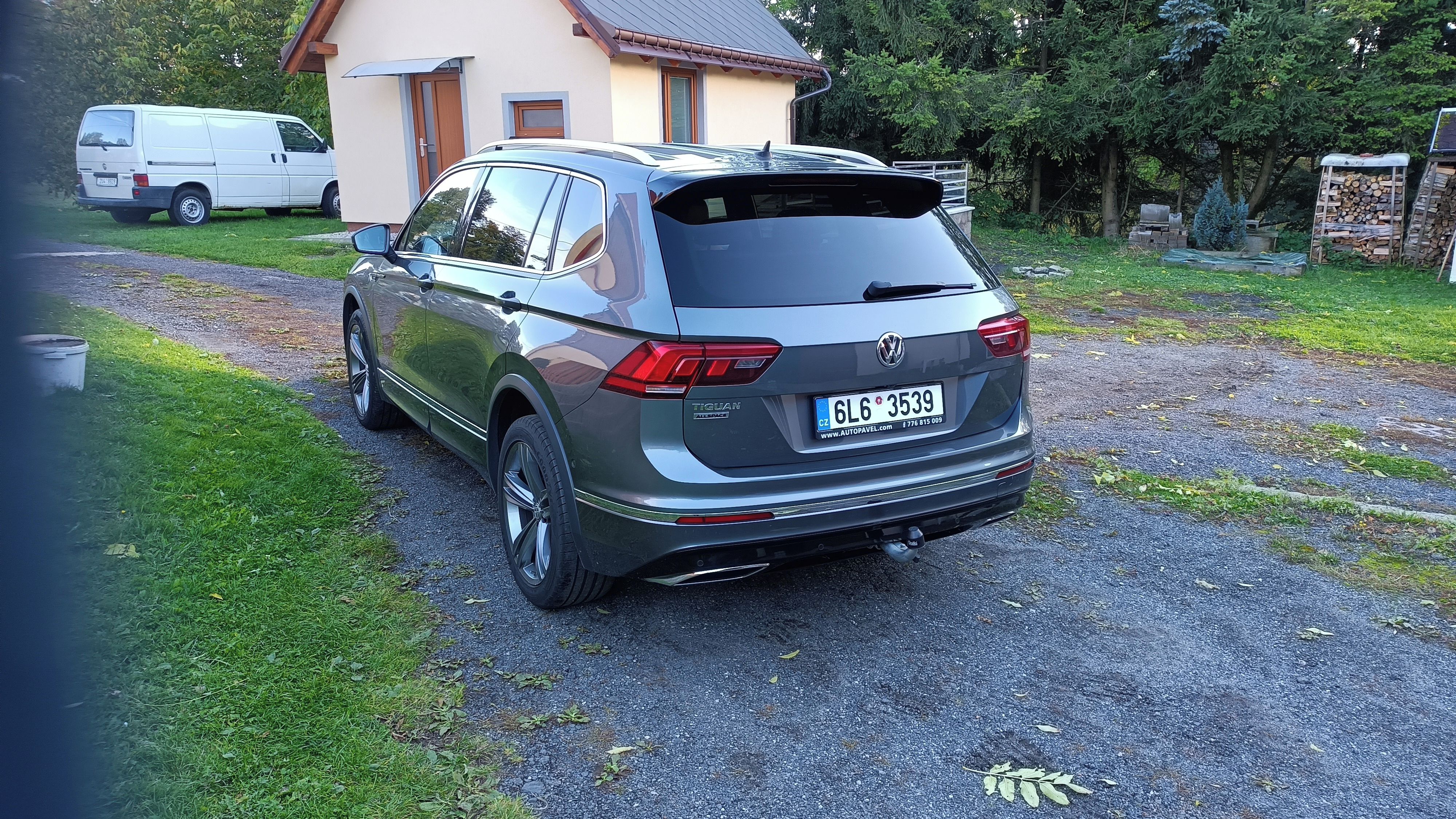 Volkswagen Tiguan - fotka 2