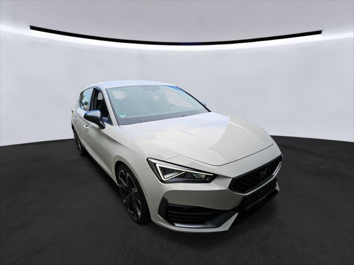 Cupra Leon, 2,0 TSI 221 KW - fotka 2