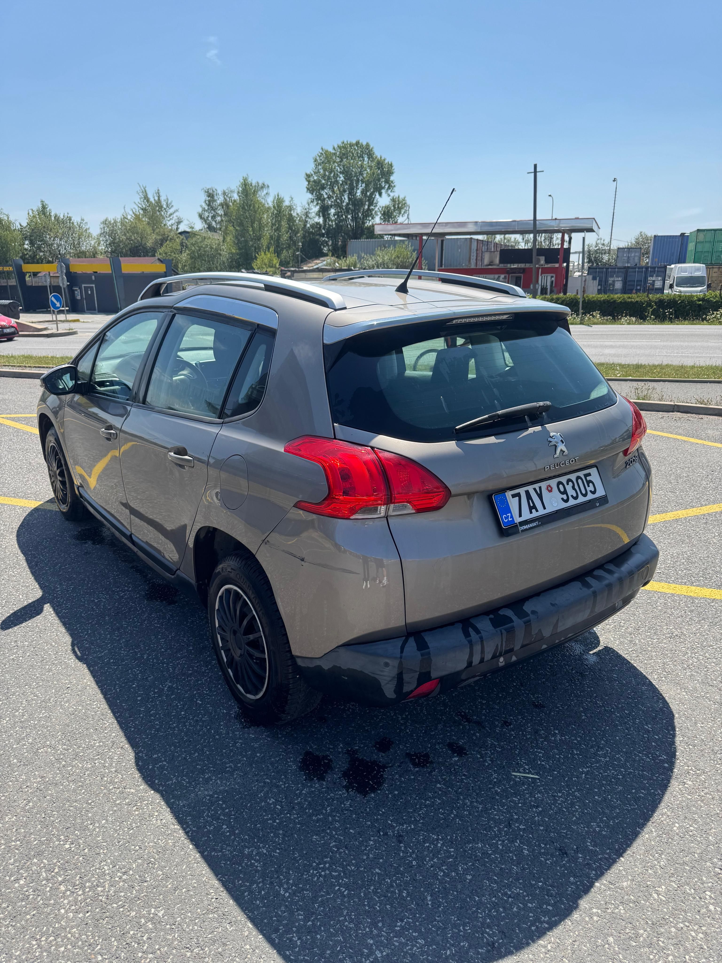 Peugeot 2008, Peugeot 2008 1.4 HDi 50 kW - fotka 2