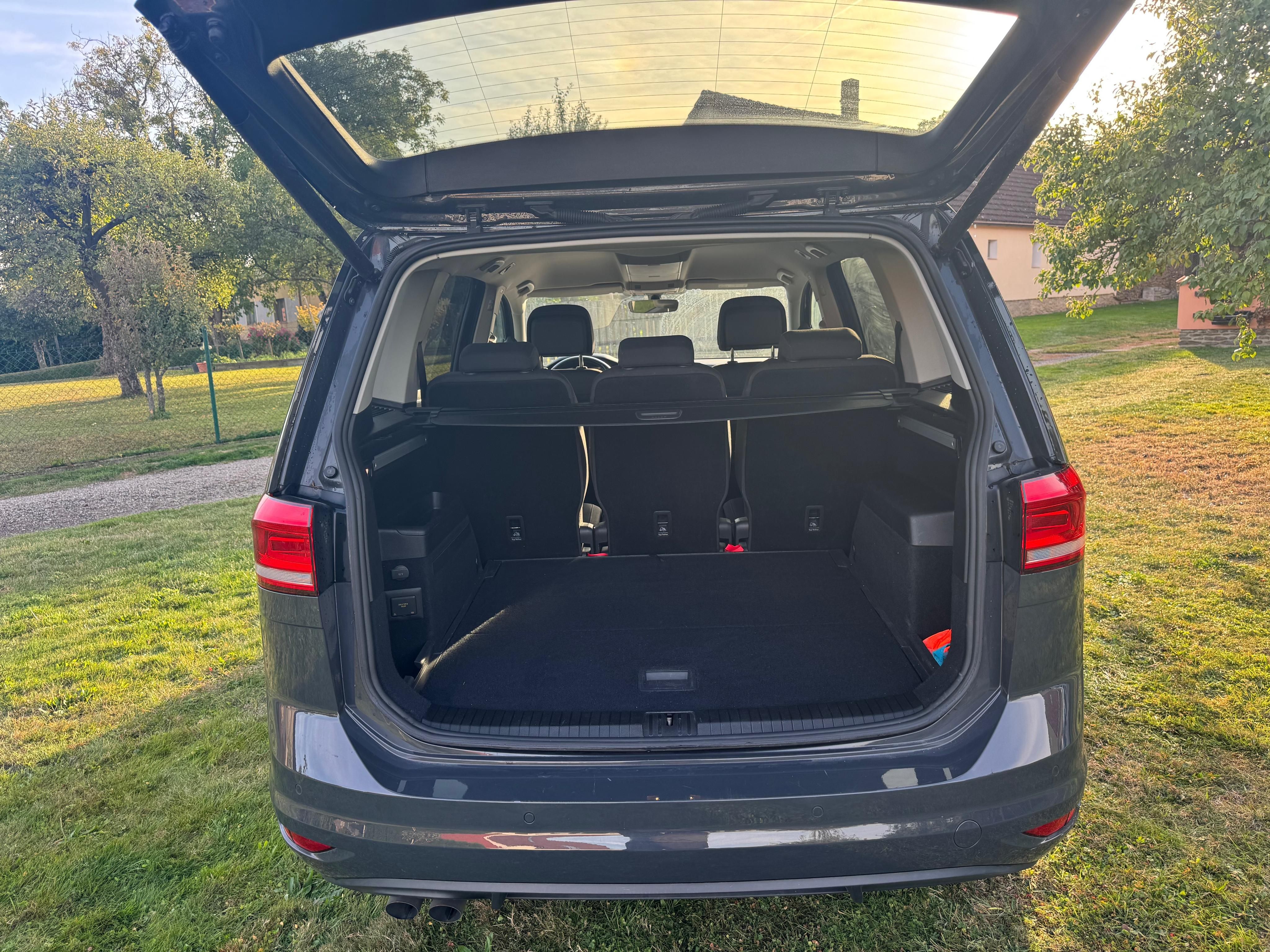 Volkswagen Touran, 2.0 TDI 110 kw DSG - fotka 5