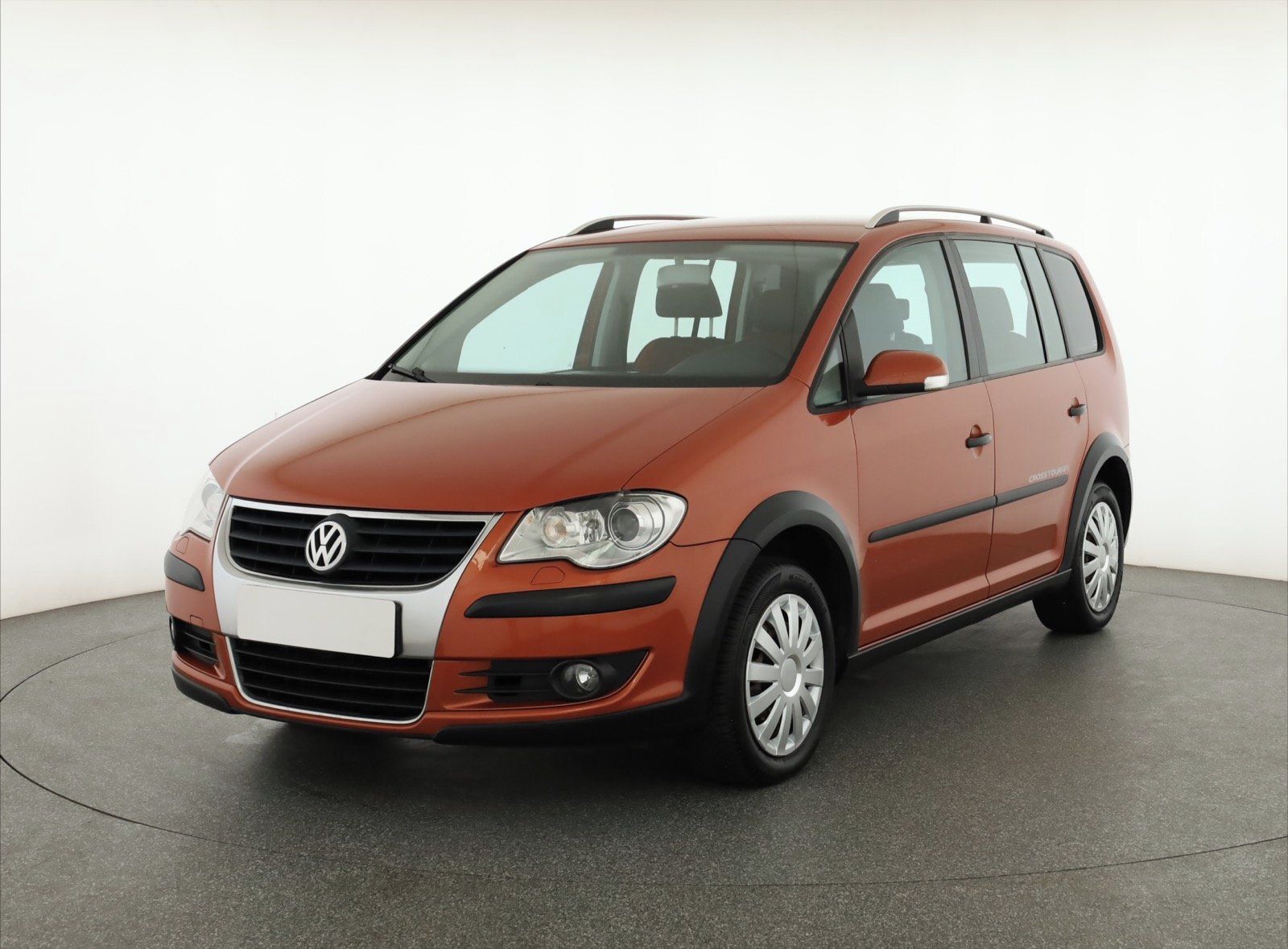 Volkswagen Touran, 2.0 TDI, Cross, Automat - fotka 2