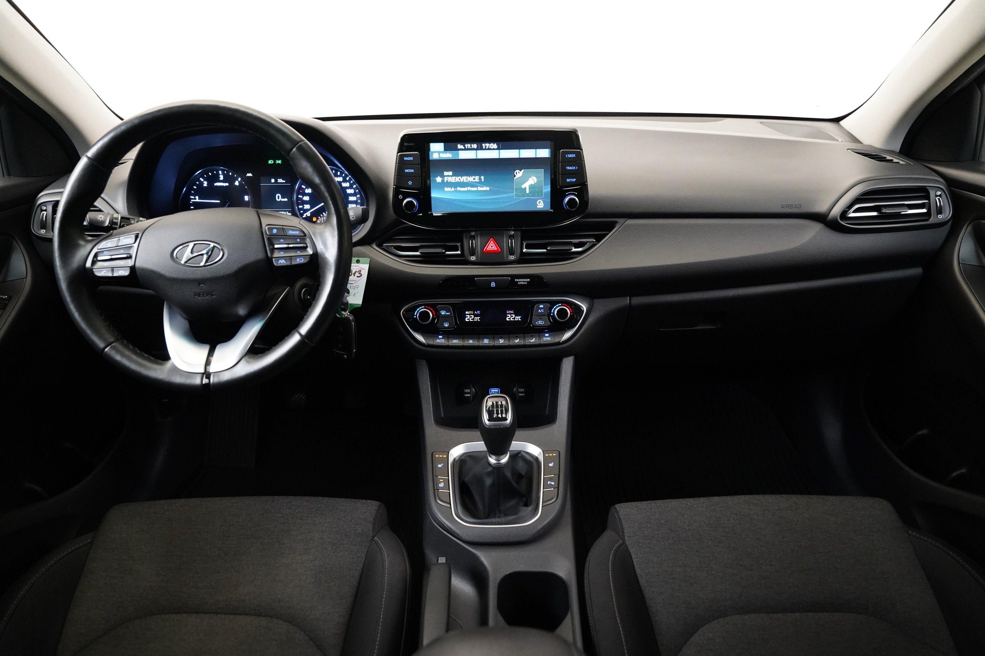 Hyundai i30, 1.6 CRDi 85 kW Smart - fotka 5