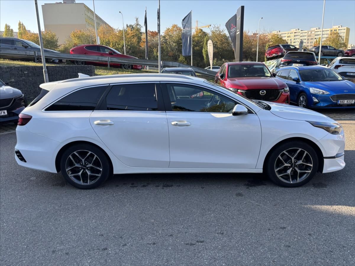 Kia Cee´d, 1,5 TGDi AT TOP ZÁRUKA TAŽNÉ - fotka 6