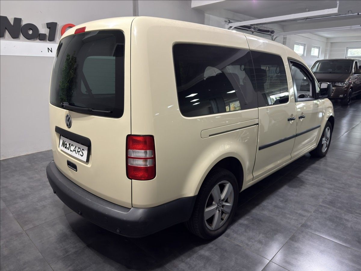 Volkswagen Caddy, 1,6   TDI MAXI 7 MÍST SERVIS - fotka 5