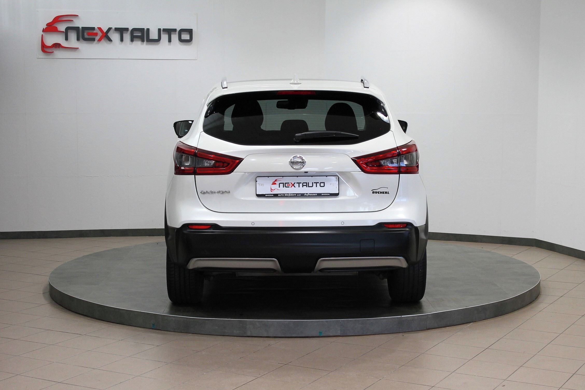 Nissan Qashqai, 1.2 DIG-T 85kW AT. N-CONNECTA - fotka 4