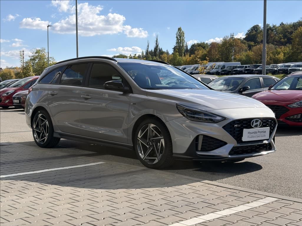 Hyundai i30, 1,6 T-GDI DCT  WG FL N Line - fotka 4