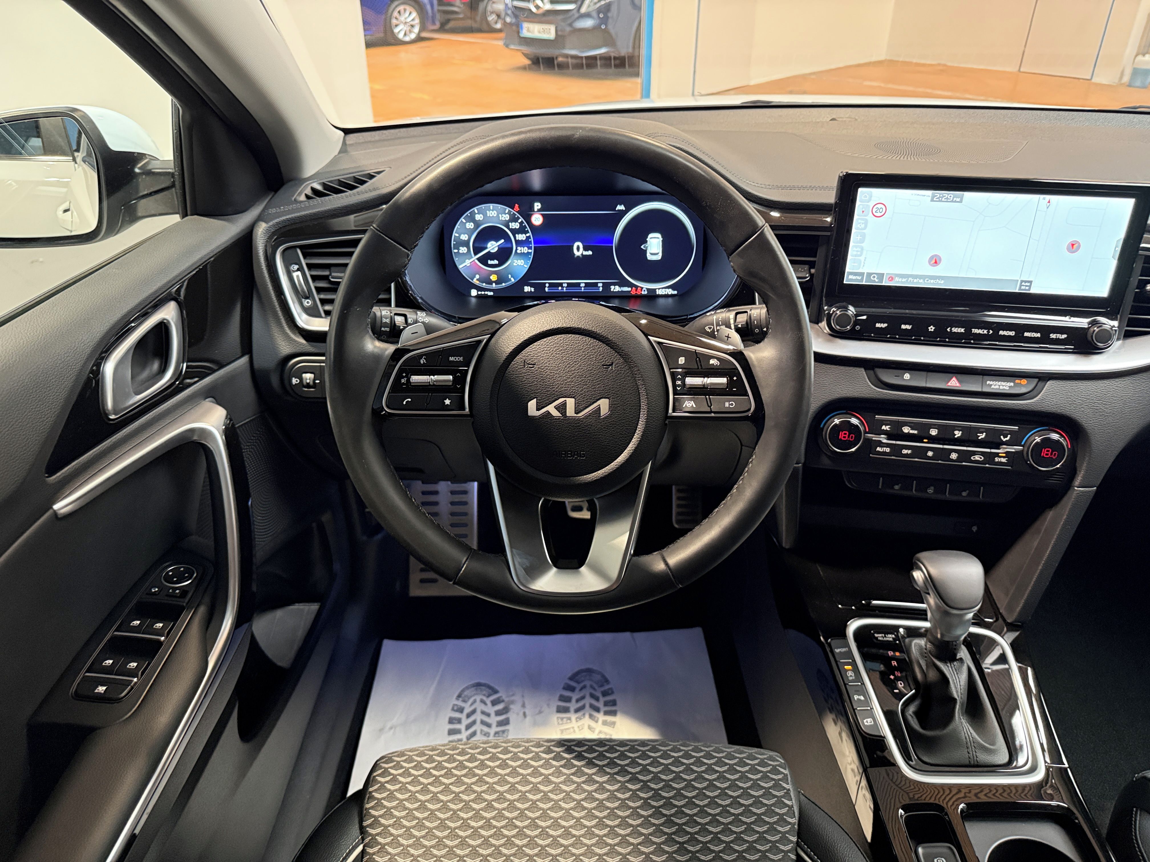 Kia Cee´d, 1.5 T-GDI 103kW Top SW DCT - fotka 6