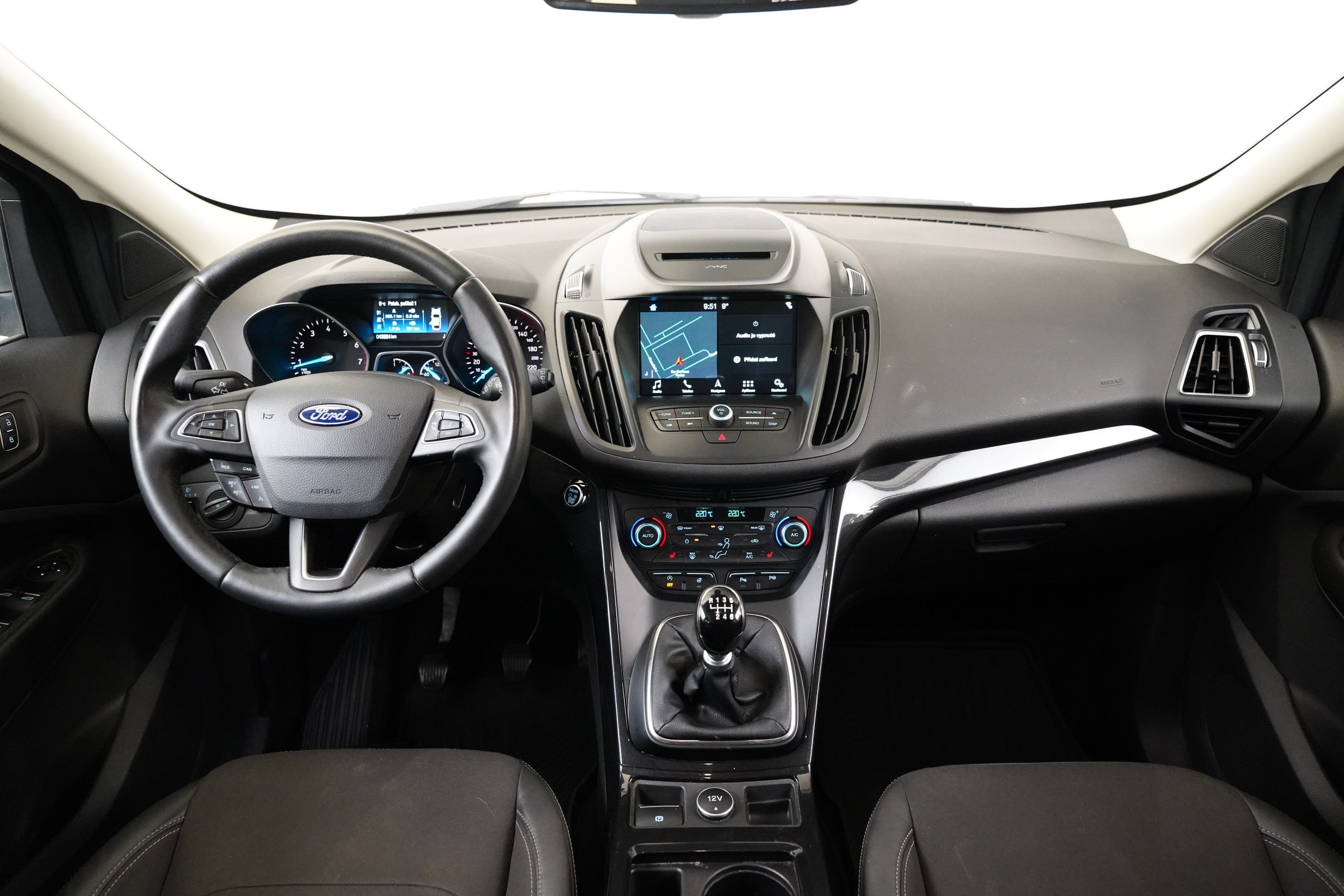 Ford Kuga, 1.5 EcoBoost 110 kW Titanium - fotka 5