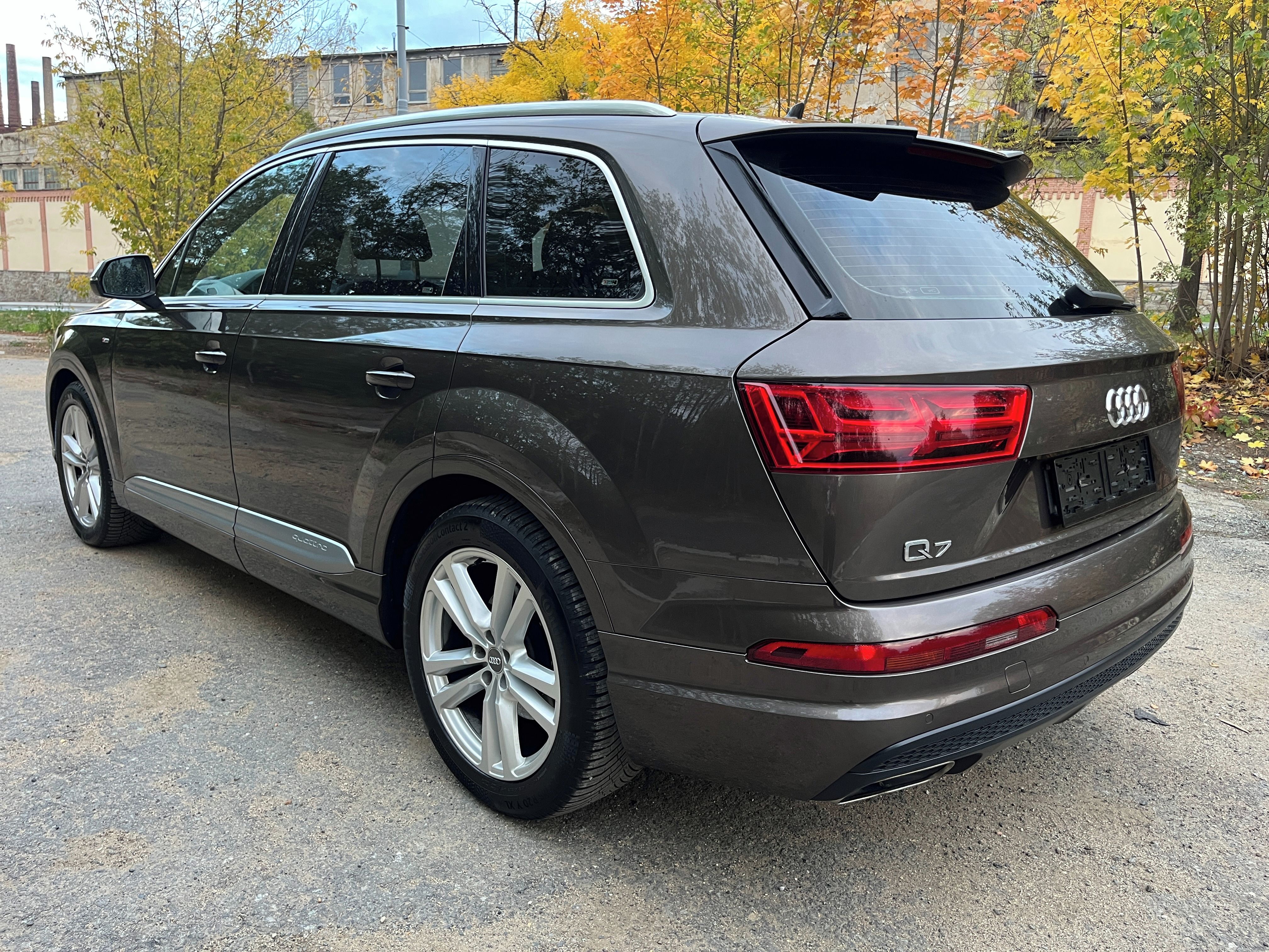 Audi Q7, 3.0Tdi 200kw S-line nové rozv. - fotka 6