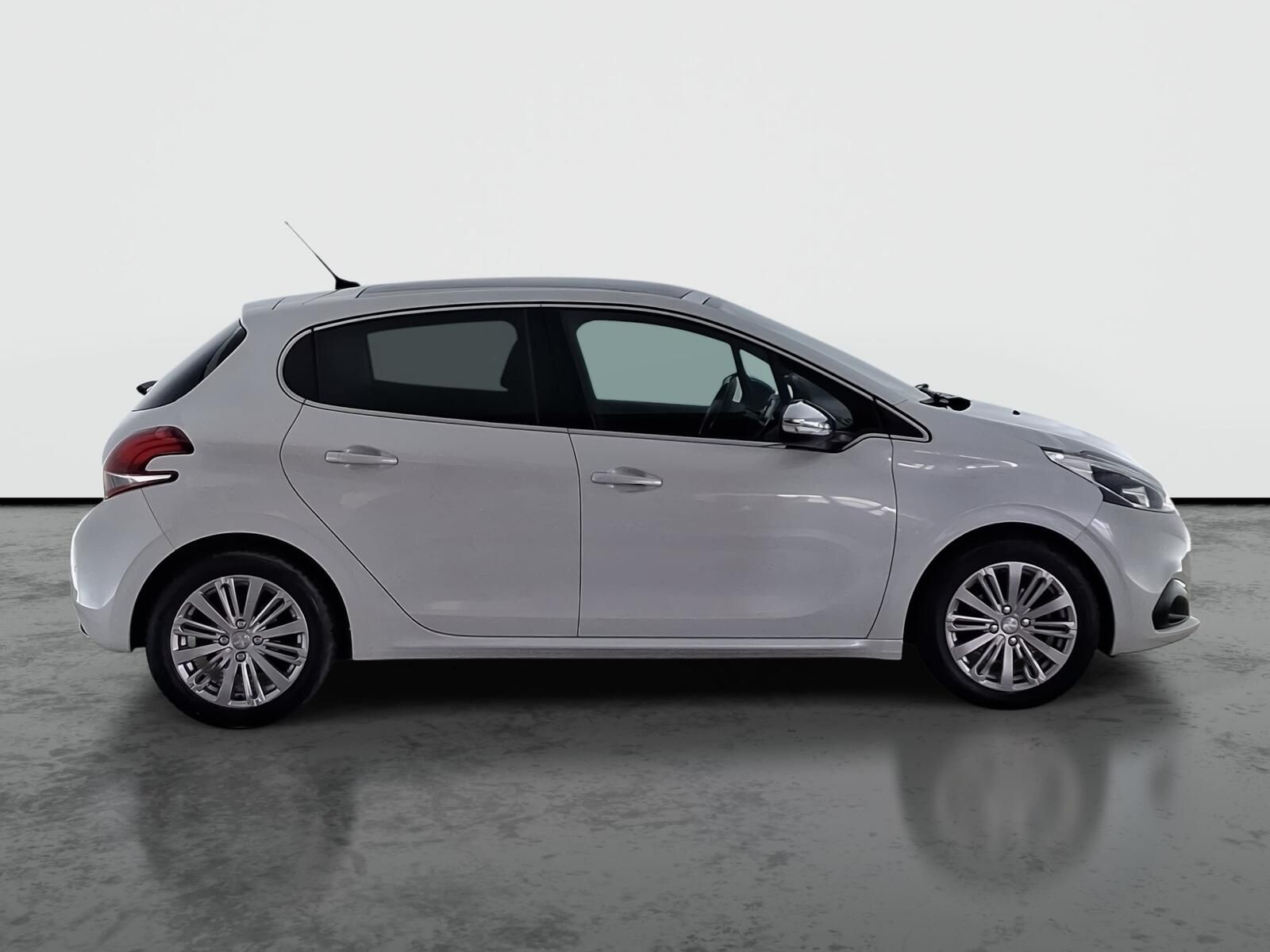Peugeot 208, 1.2 PureTech, Automat, Navi - fotka 6